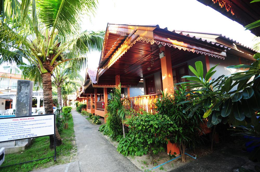 Vista da fachada Phi Phi Anita Resort