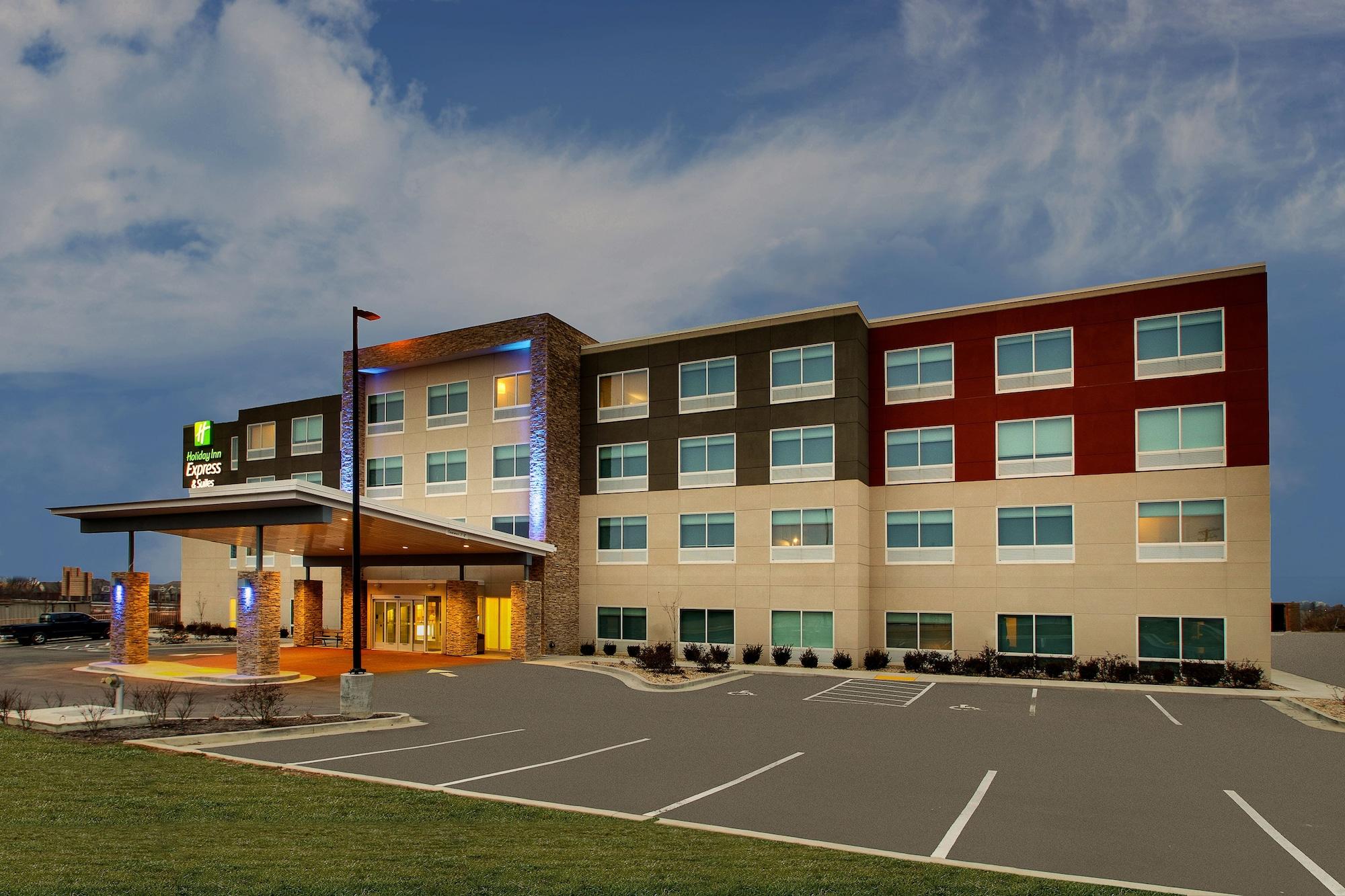 Vista Exterior Holiday Inn Express & Suites Mt Sterling North by IHG