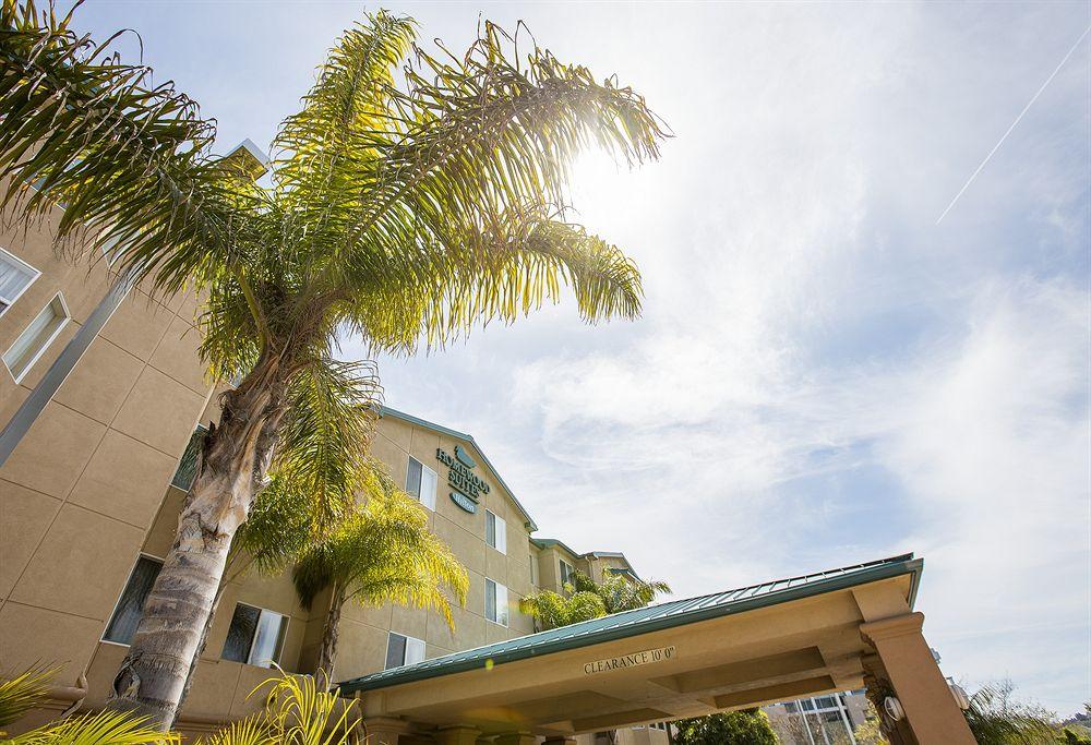 Vista Exterior Homewood Suites by Hilton San Diego - Del Mar