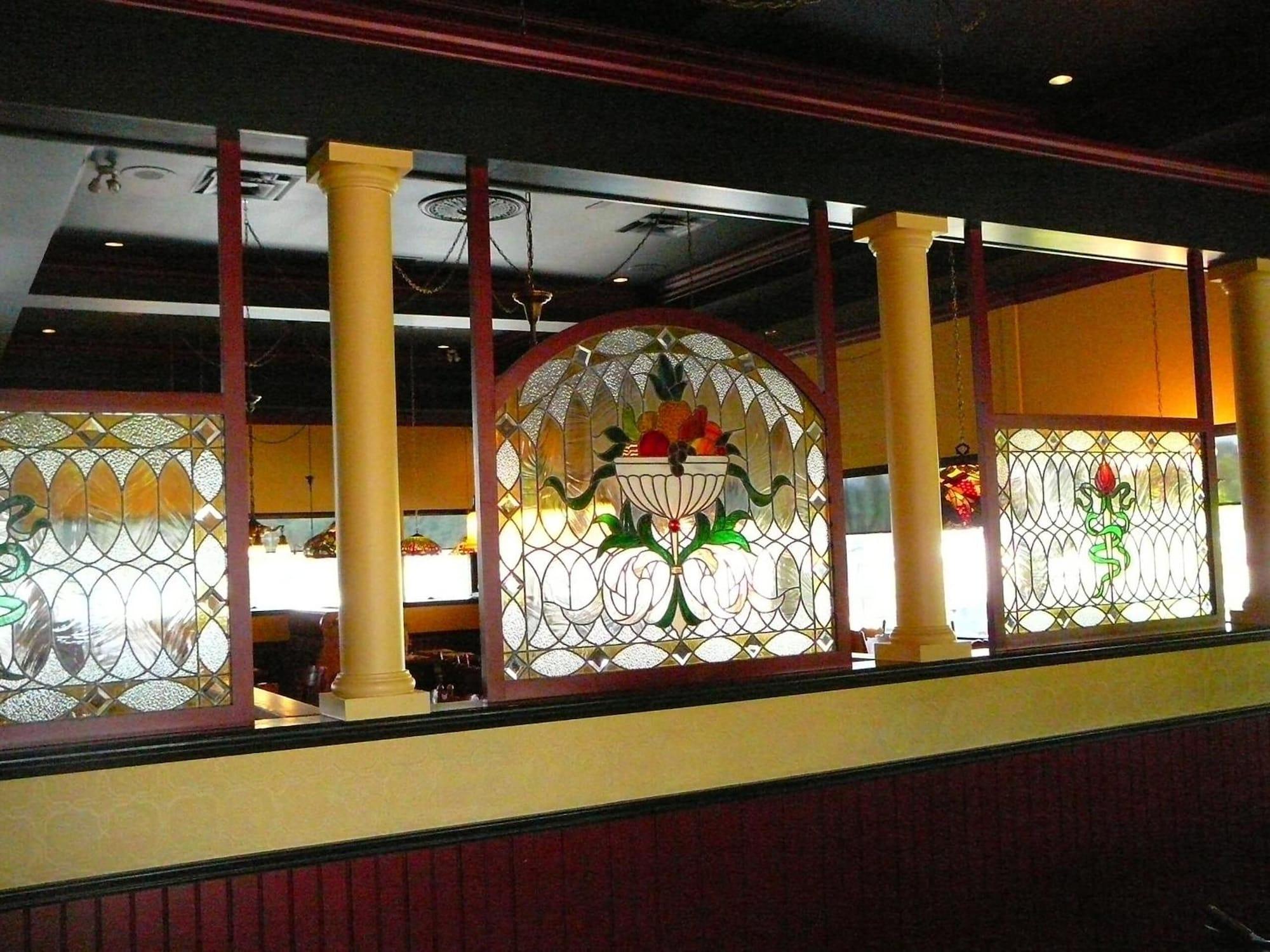 Restaurant Coast Abbotsford Hotel & Suites