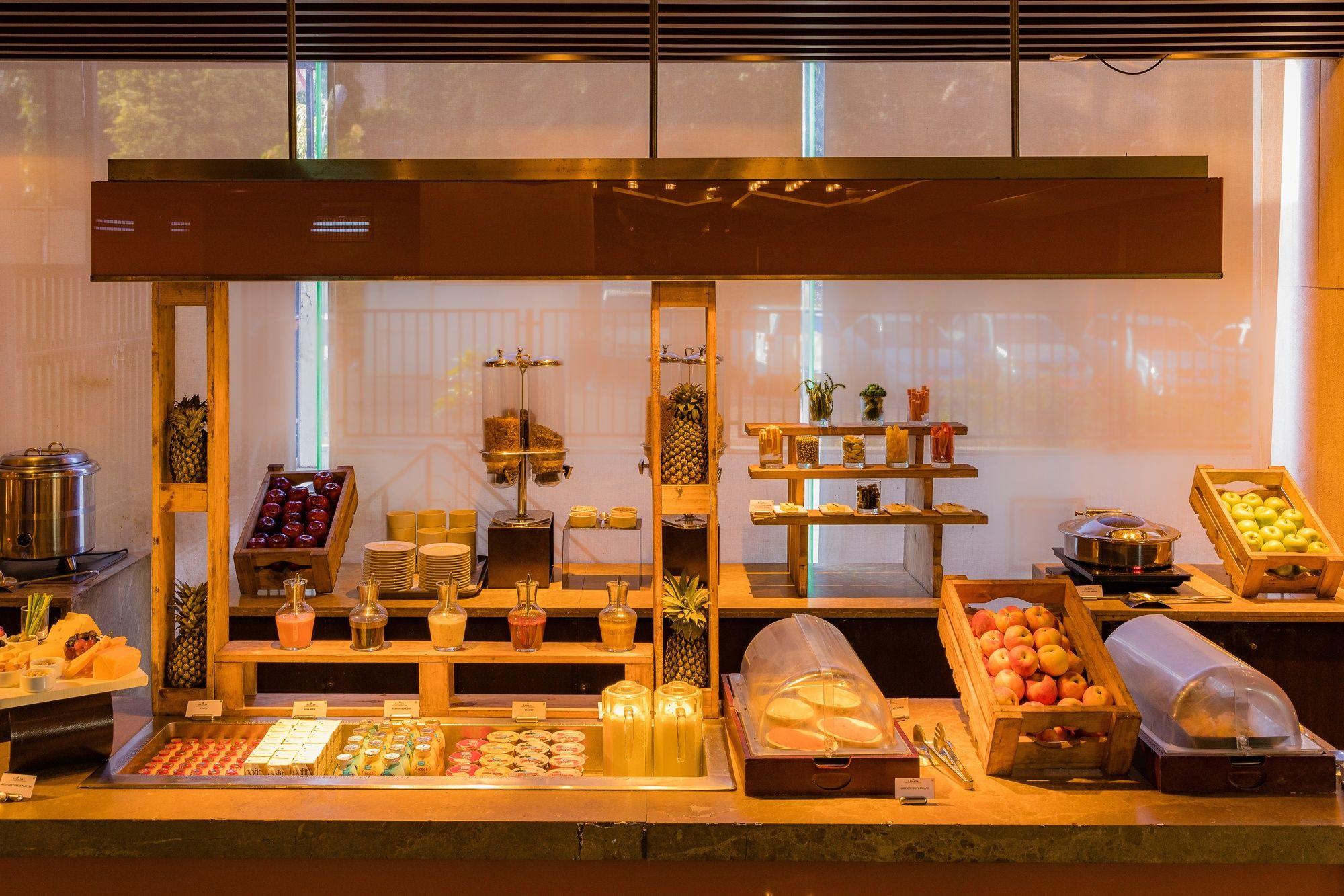 Restaurant Ramada Powai Hotel And Convention Centre