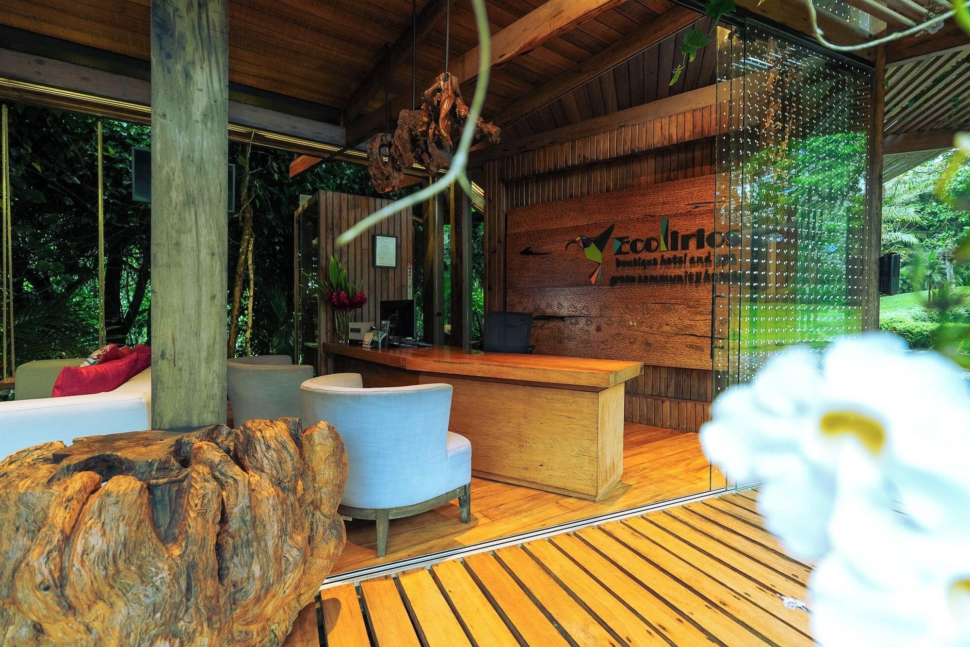 Vista Lobby Ecolirios Boutique Hotel & Villas