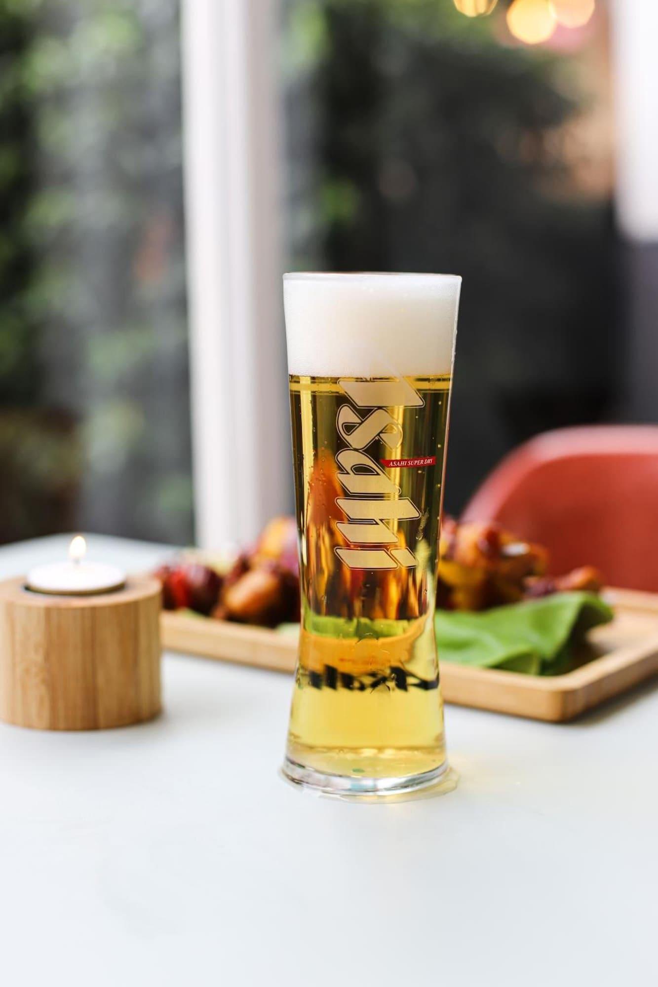 Restaurant the bellhop hotel