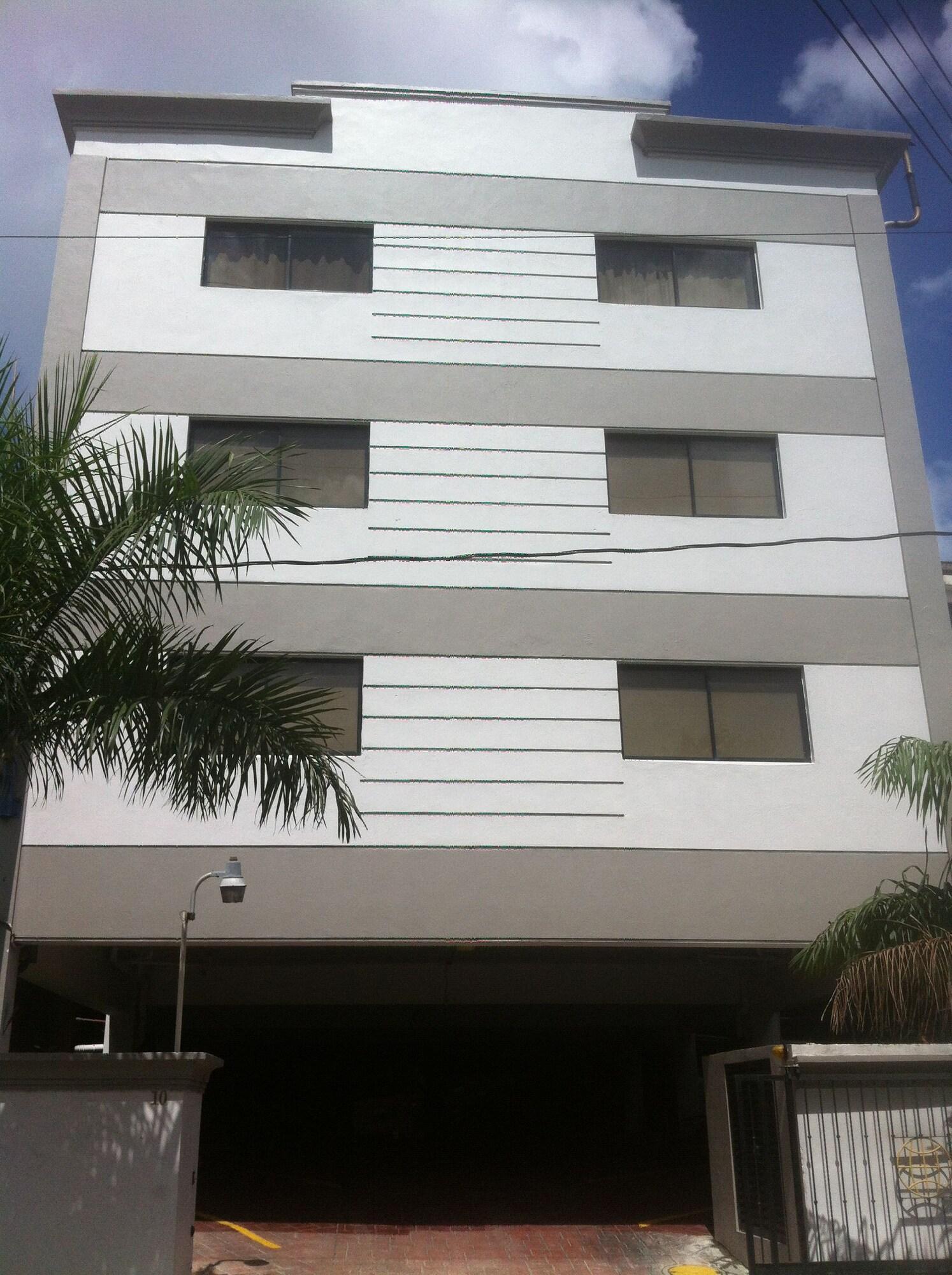 Vista Exterior Micro Hotel Condo Suites