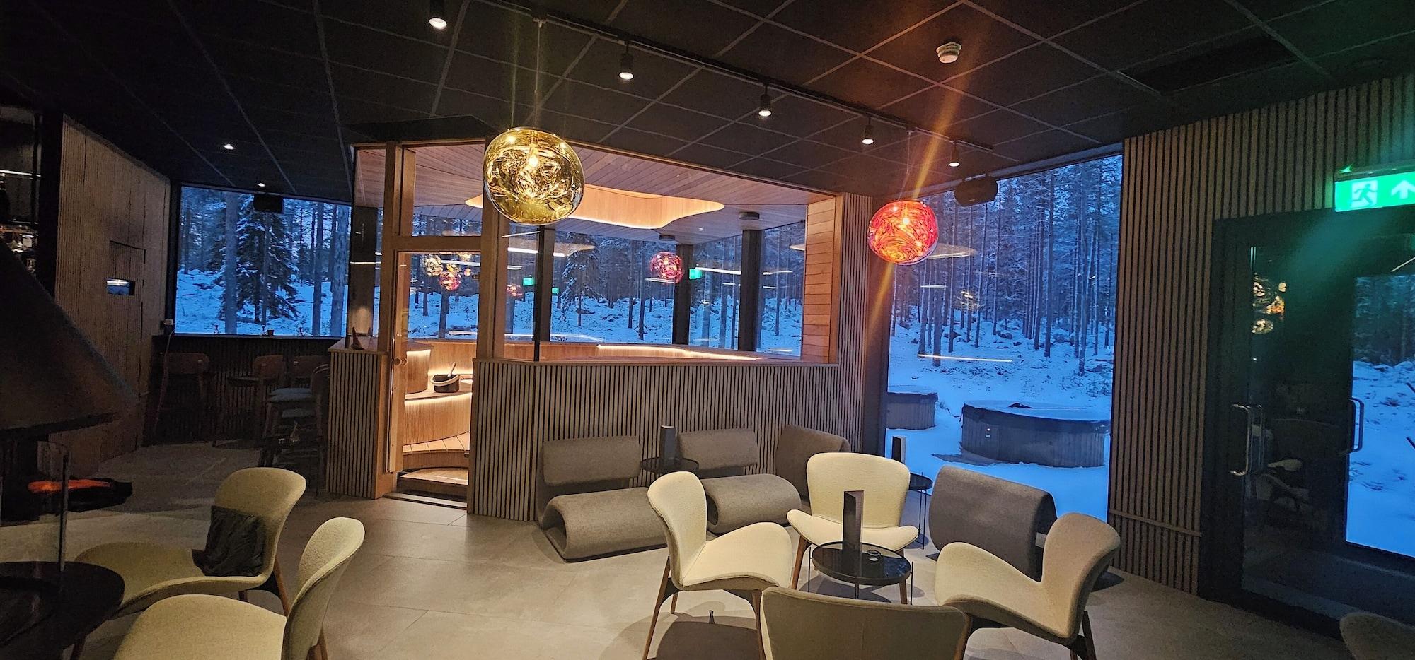 Vista Lobby Invisible Forest Lodge