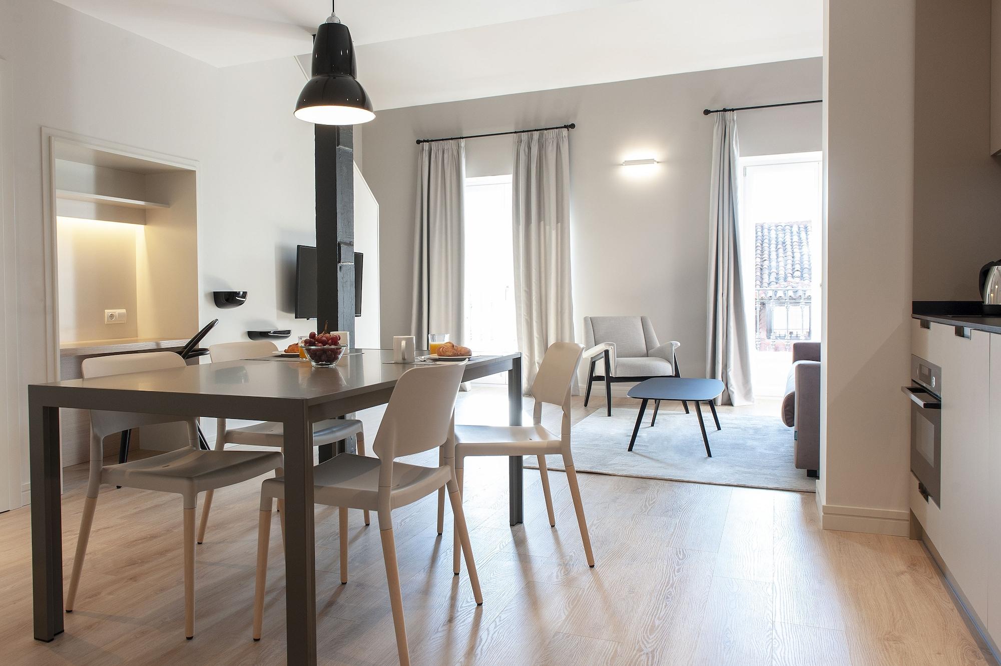 Set de Habitación MH Apartments Central Madrid