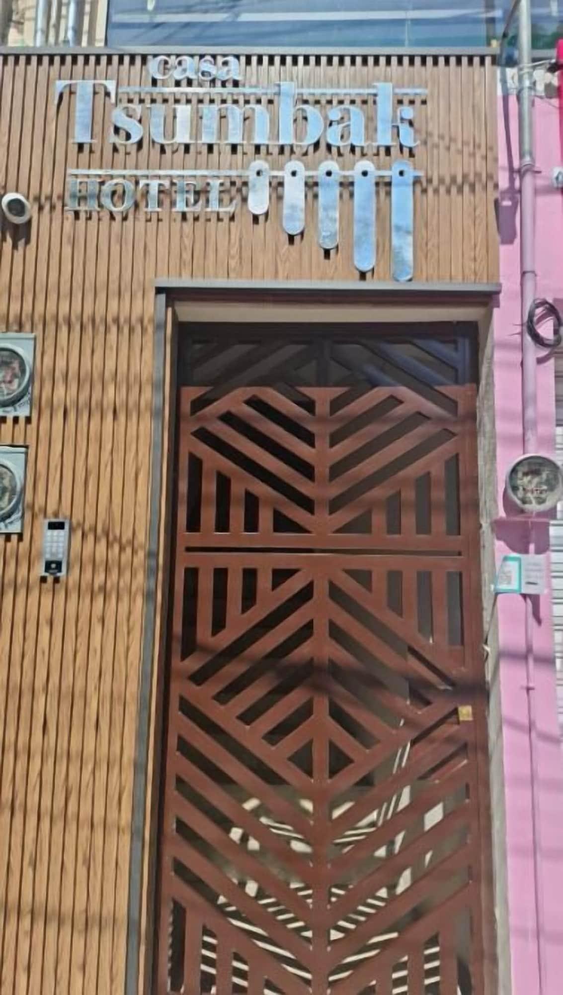 Vista Exterior Casa Tsumbak Hotel