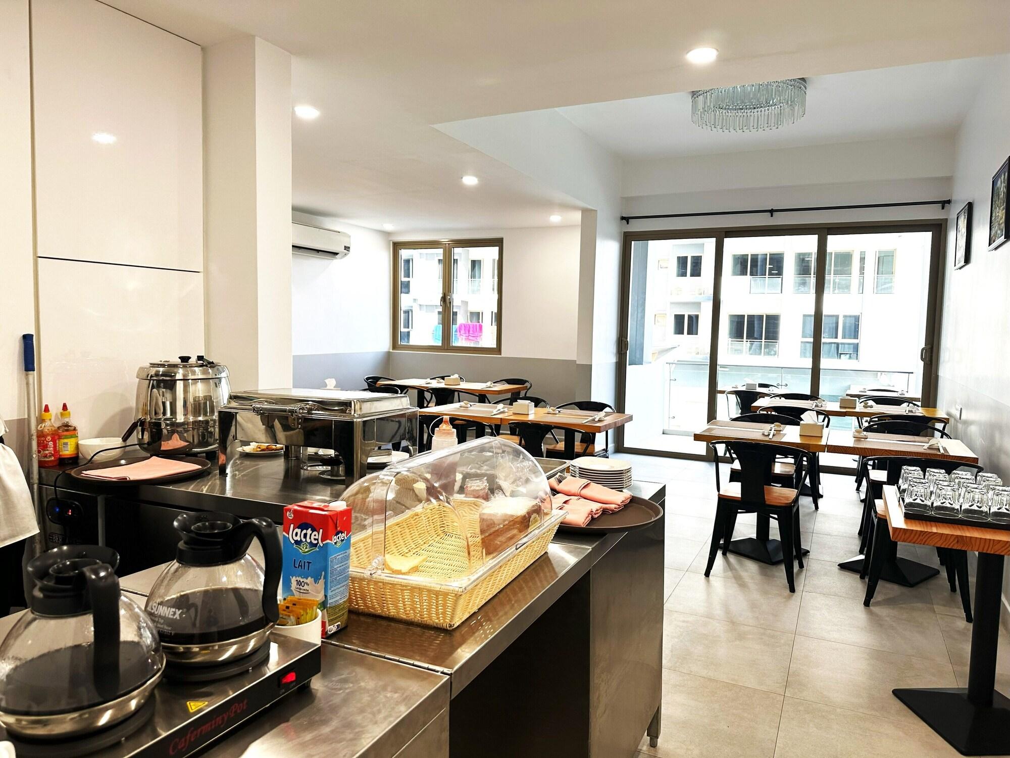 Restaurant 85 SOHO Hotel & Serviced Apartment