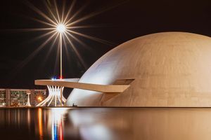 Passeio - Tour panorâmico noturno por Brasília