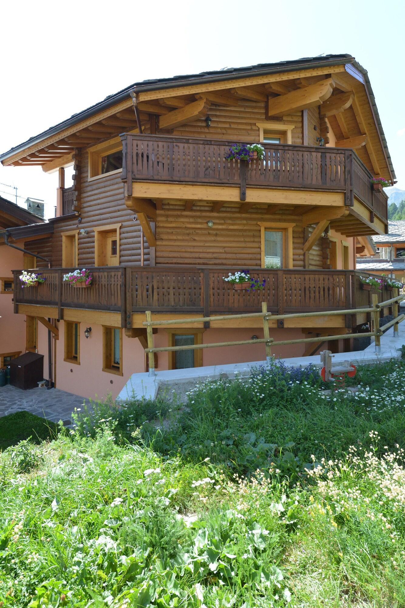 Vista Exterior Hotel Lespoir
