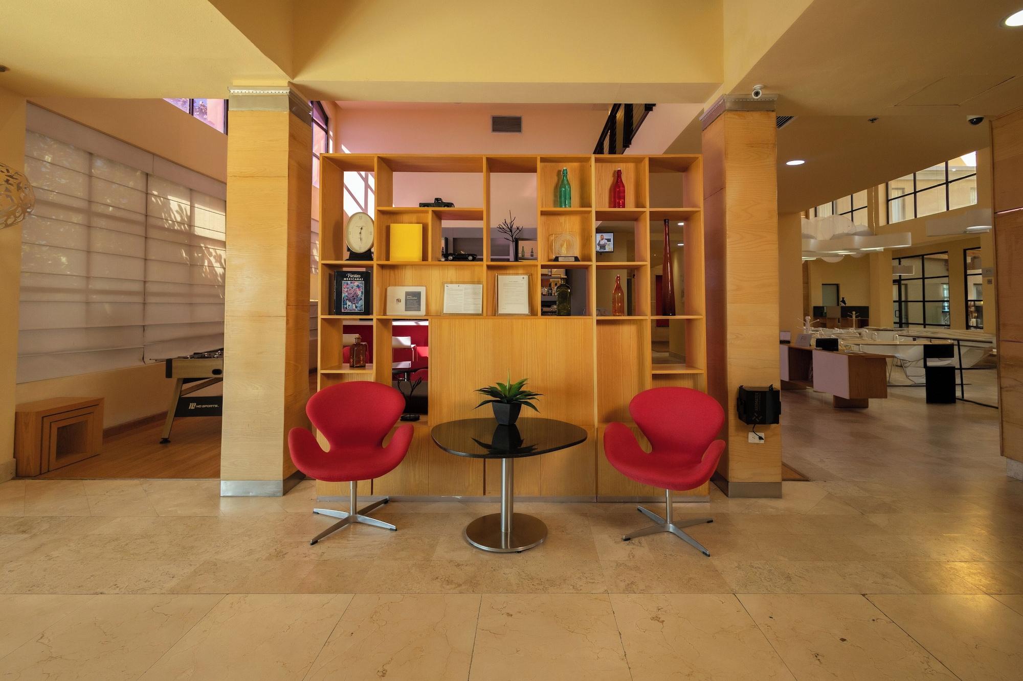 Vista Lobby Fiesta Inn Nogales