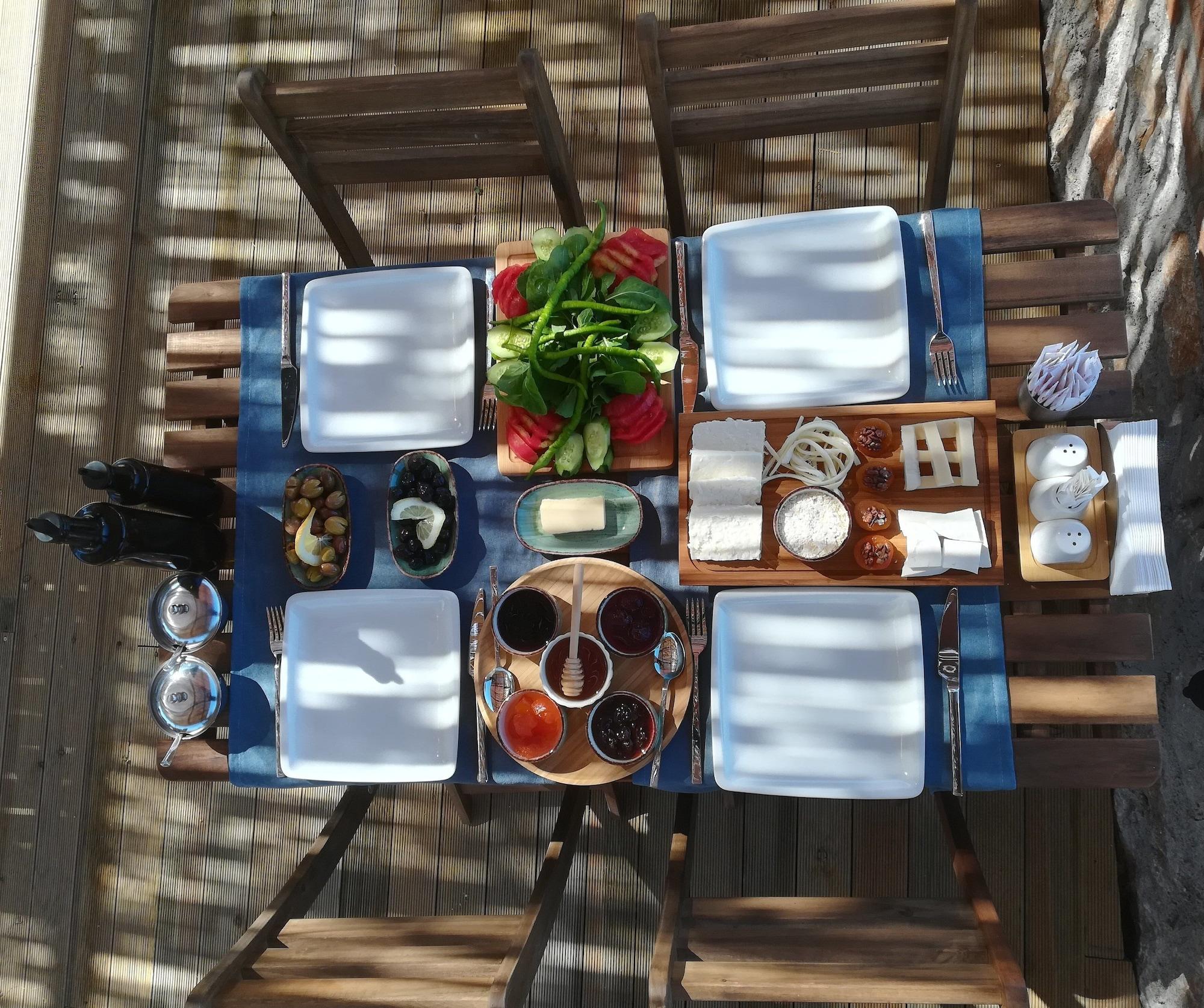Restaurant Rotam Sogut Pansiyon