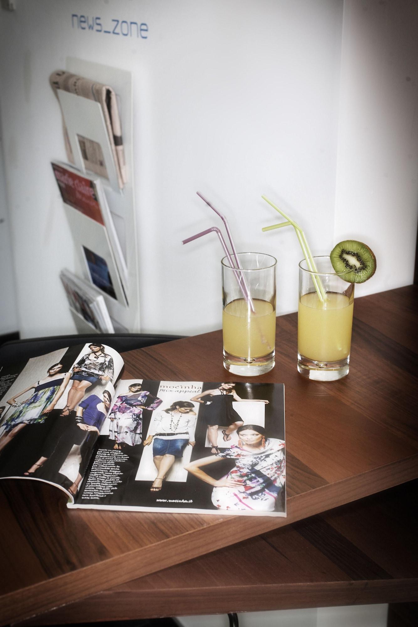 Bar/Salón Q Hotel