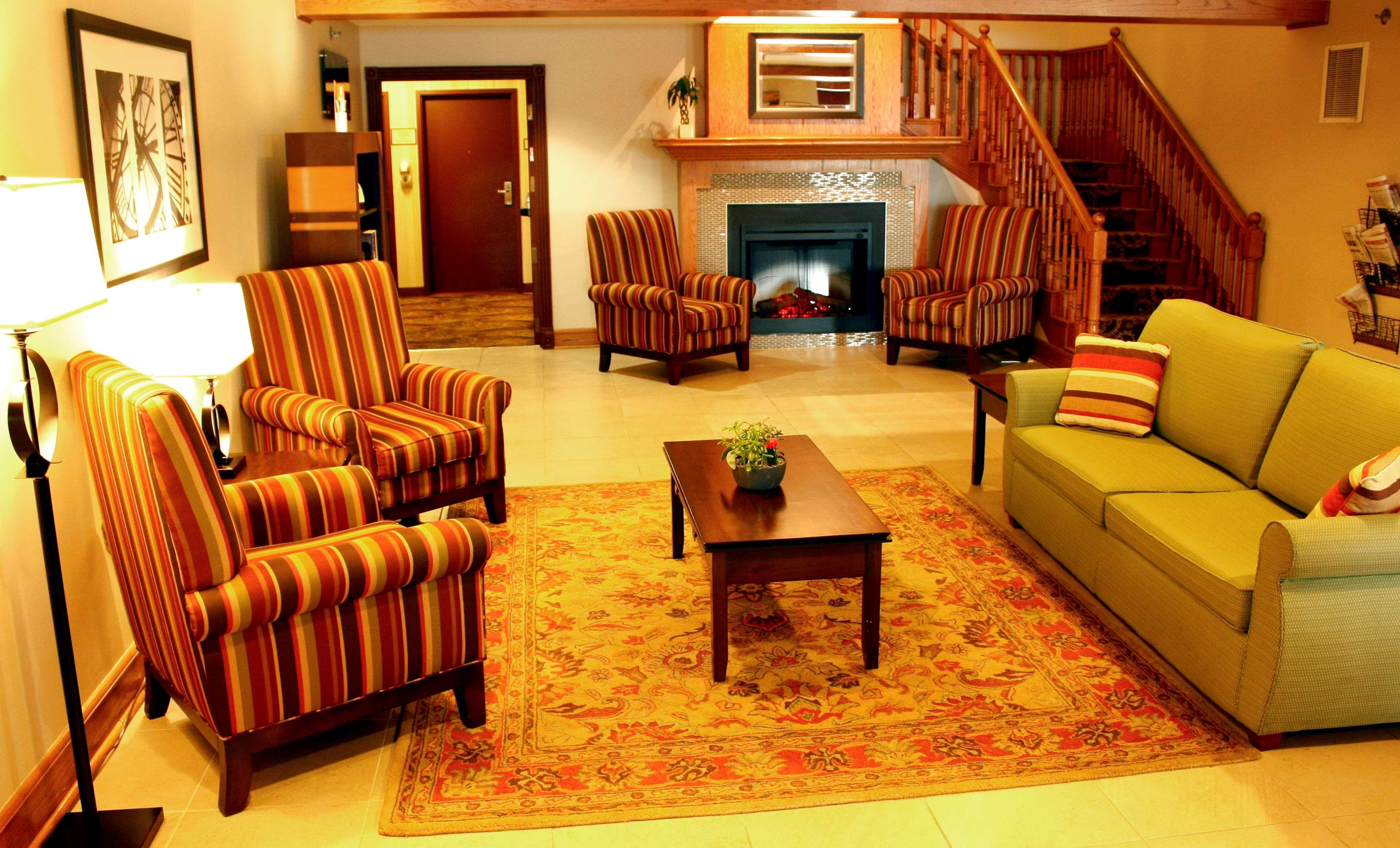 Vista Lobby Country Inn & Suites by Radisson, Winnipeg, MB