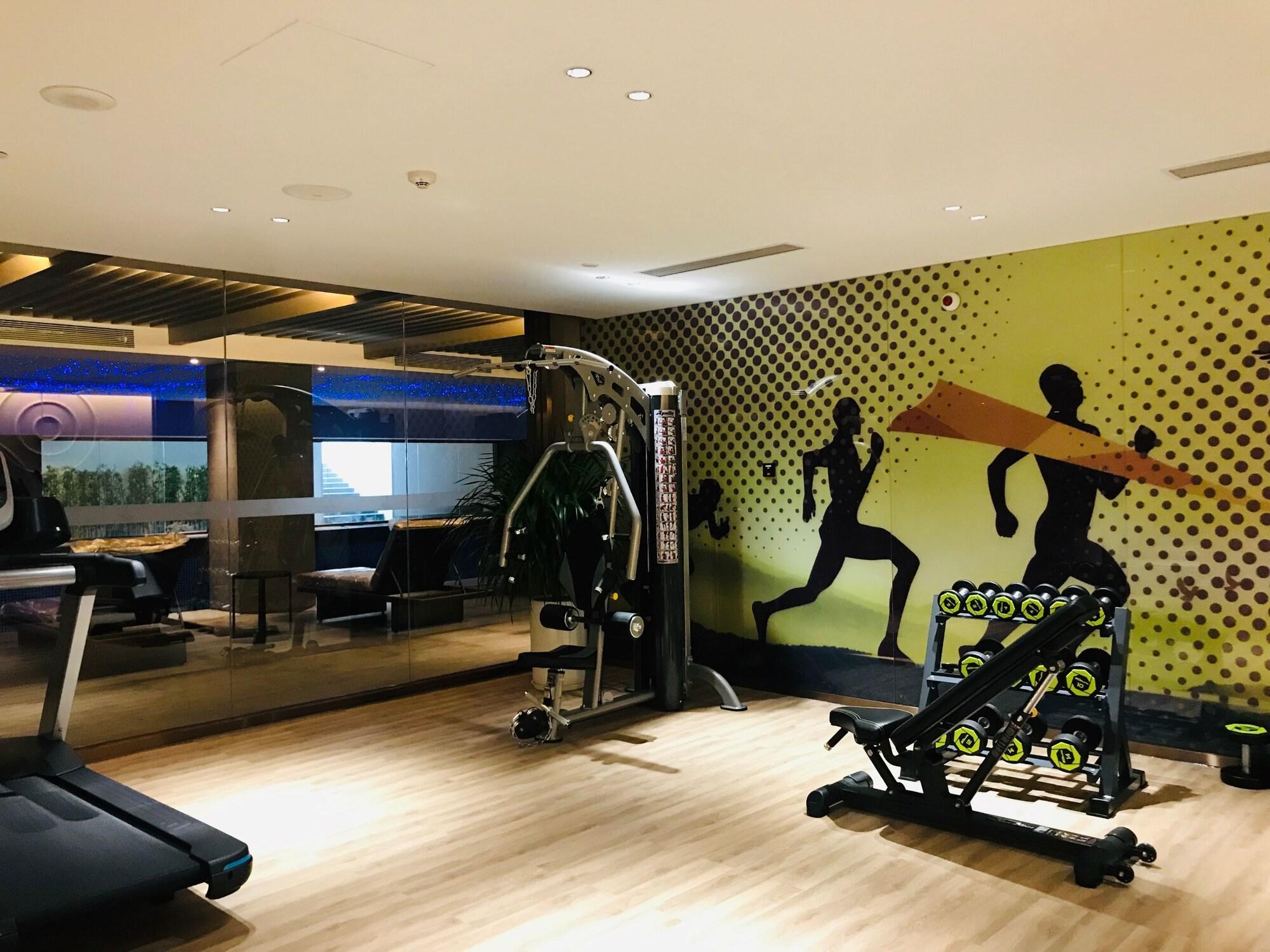 Gimnasio Artel Yunfu Hotel