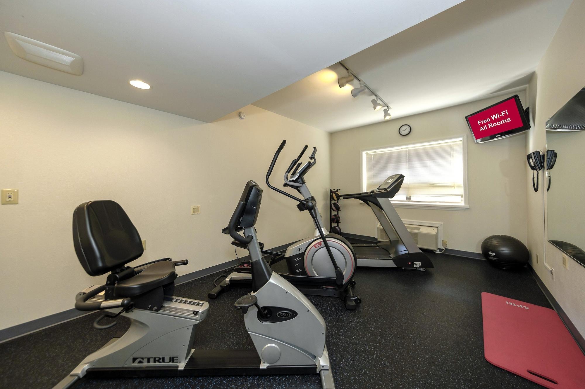 Gimnasio Red Roof Inn & Suites Newburgh – Stewart Airport/ West Point