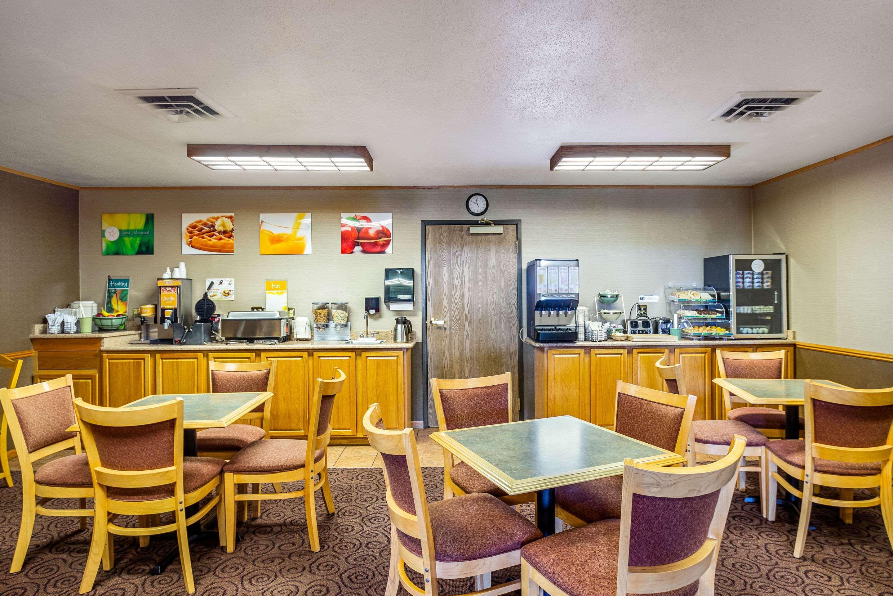 Restaurant Quality Inn Mineral Point