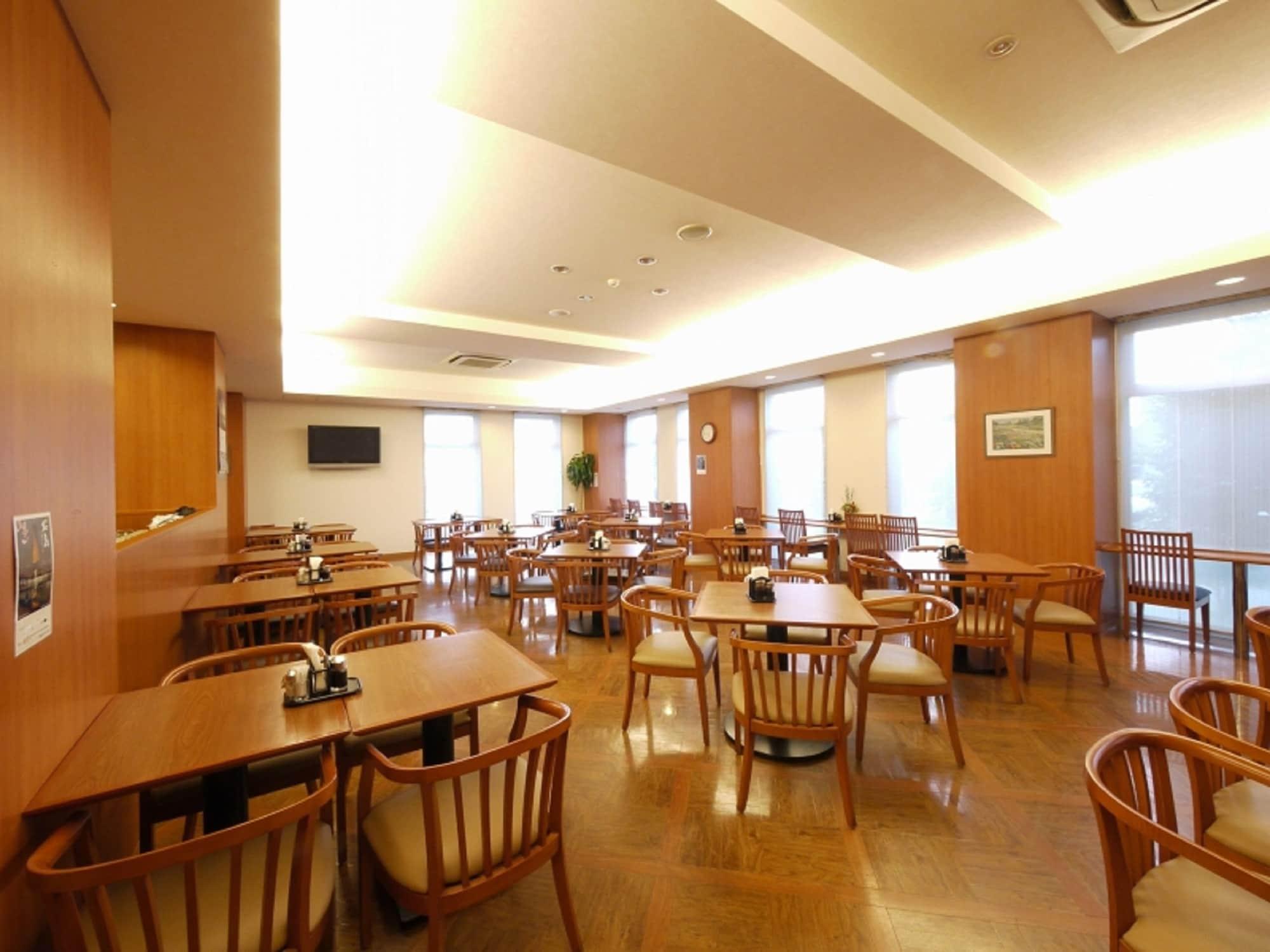 Restaurant Hotel Route Inn Nakatsu Ekimae