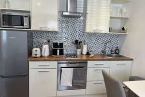 Alquiler Vacacional - New Forest Barton-on-Sea cliff top, ground floor, garden apartment. 'Bayside'.