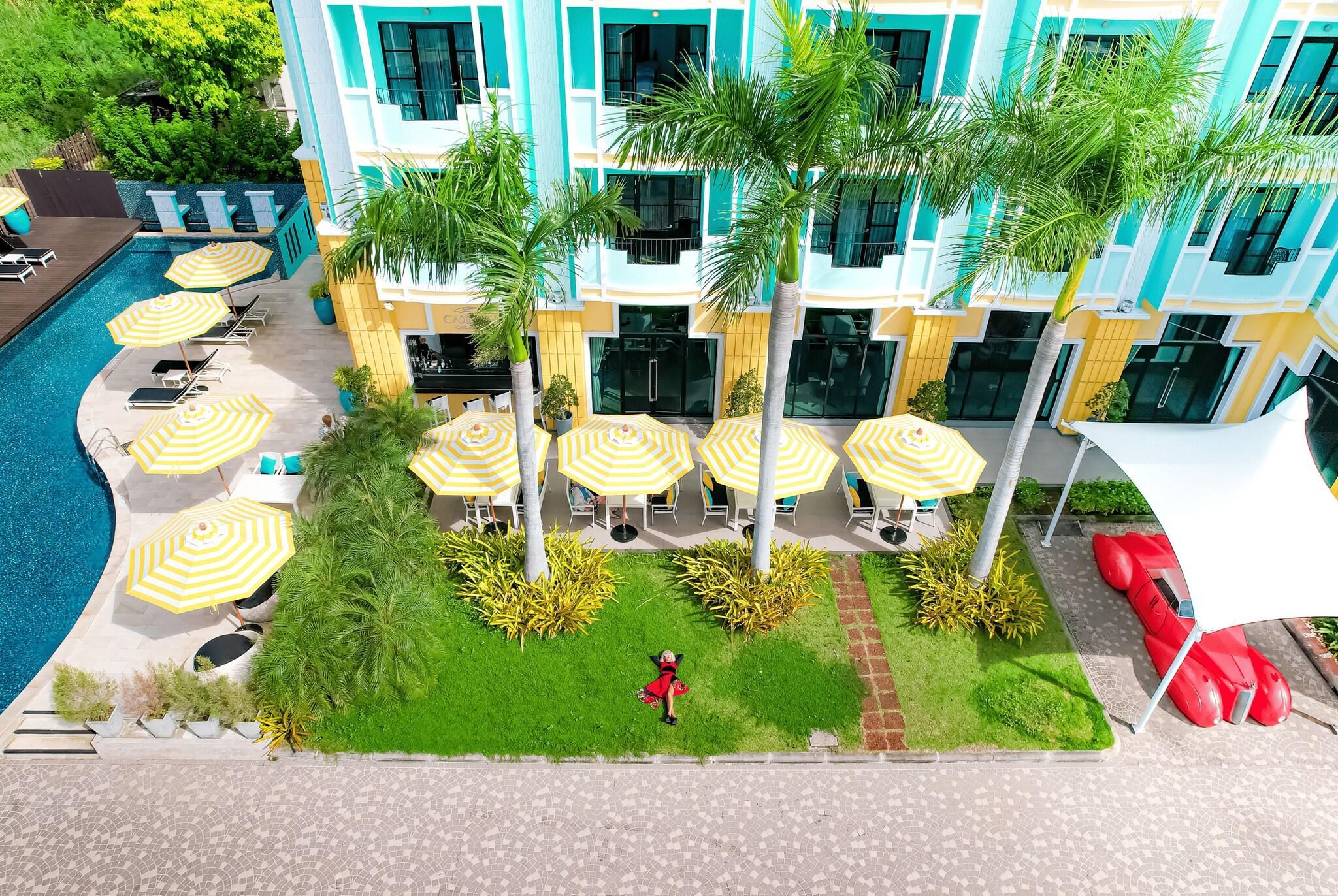 Vista Exterior Wave Hotel Pattaya