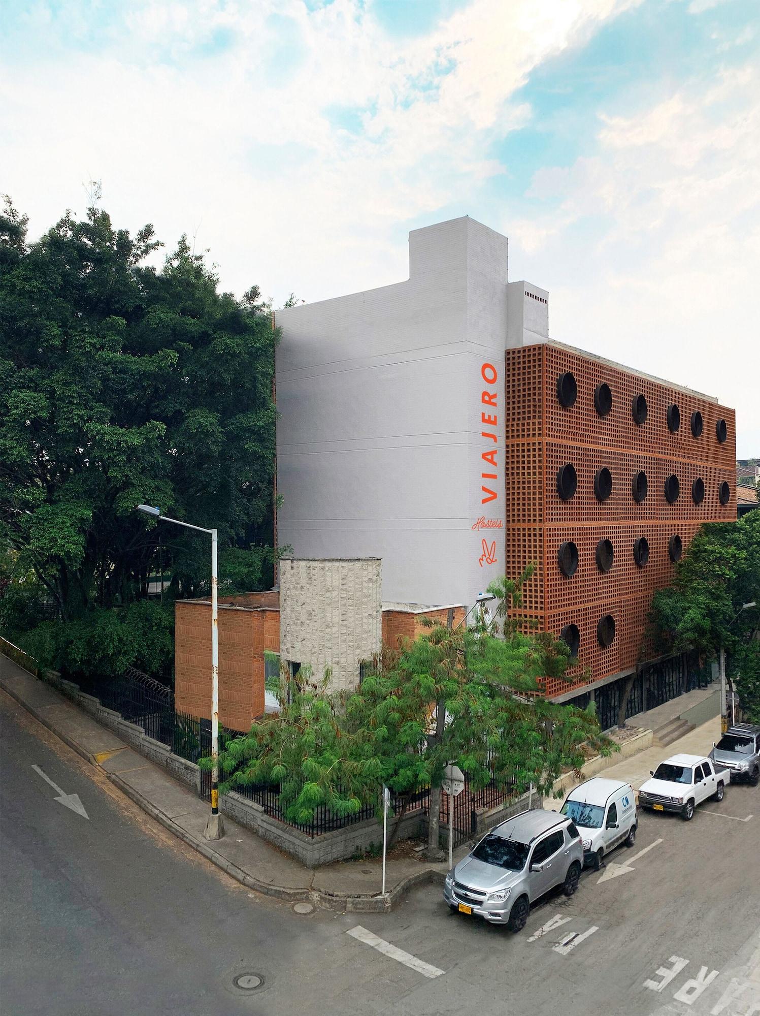 Vista Exterior Viajero Hostel Medellin
