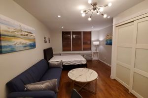 Alquiler Vacacional - UES--STUDIO--NeaR TRansiTs, HosPitaLs, SHoPs 'n ResTauranTs!!!!!~~