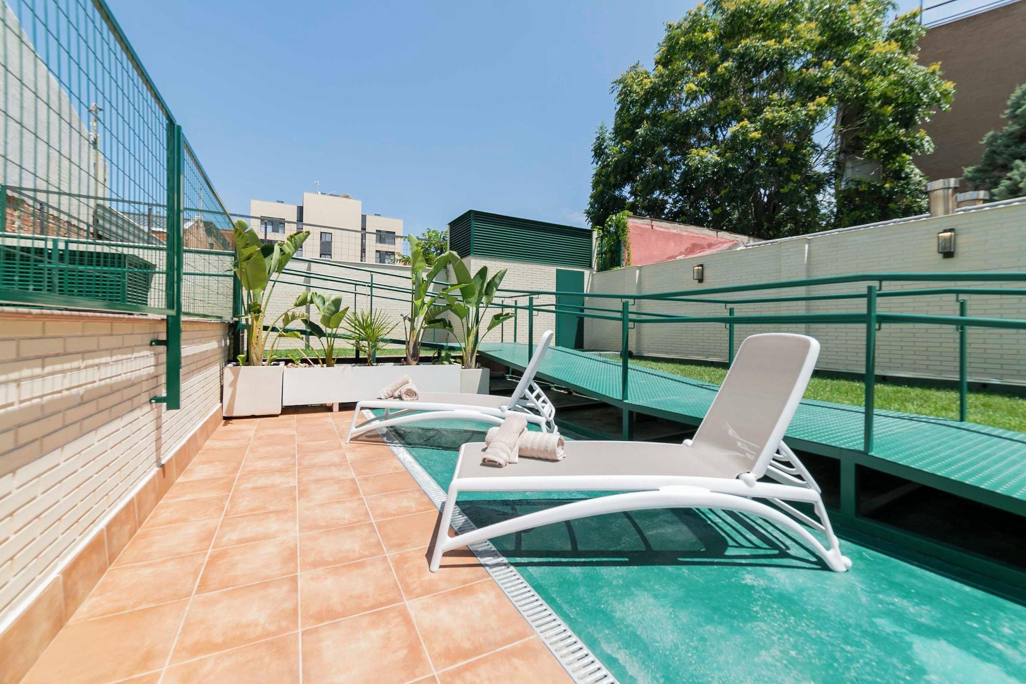 Vista Exterior Aurora Stays by Charming