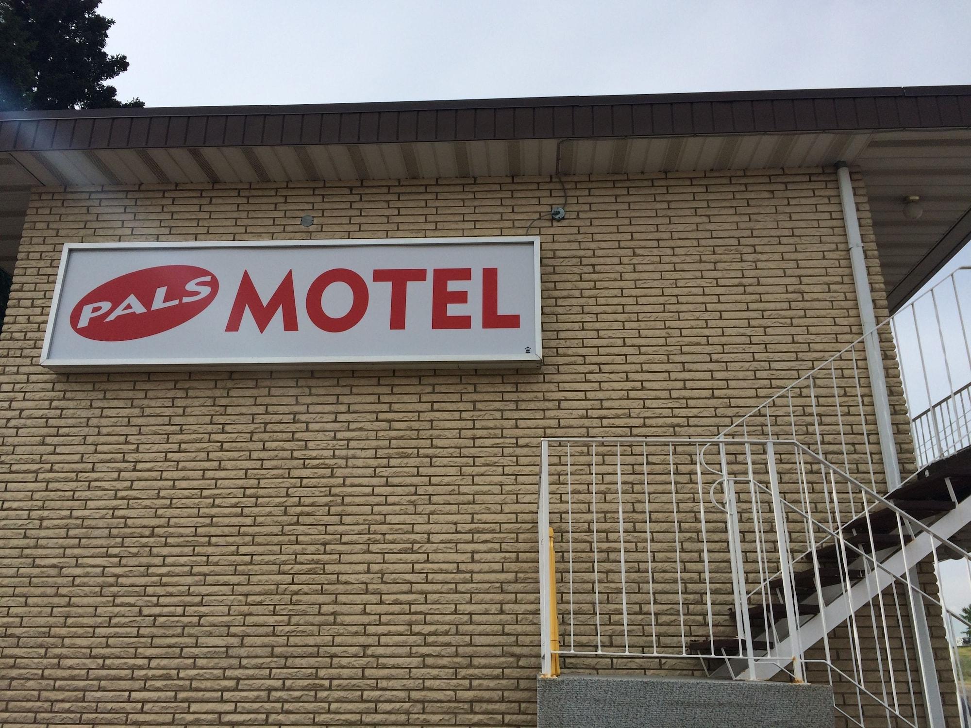 Vista Exterior Pal's Motel