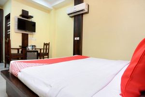 Alojamiento - OYO 27747 Hotel K B Residency