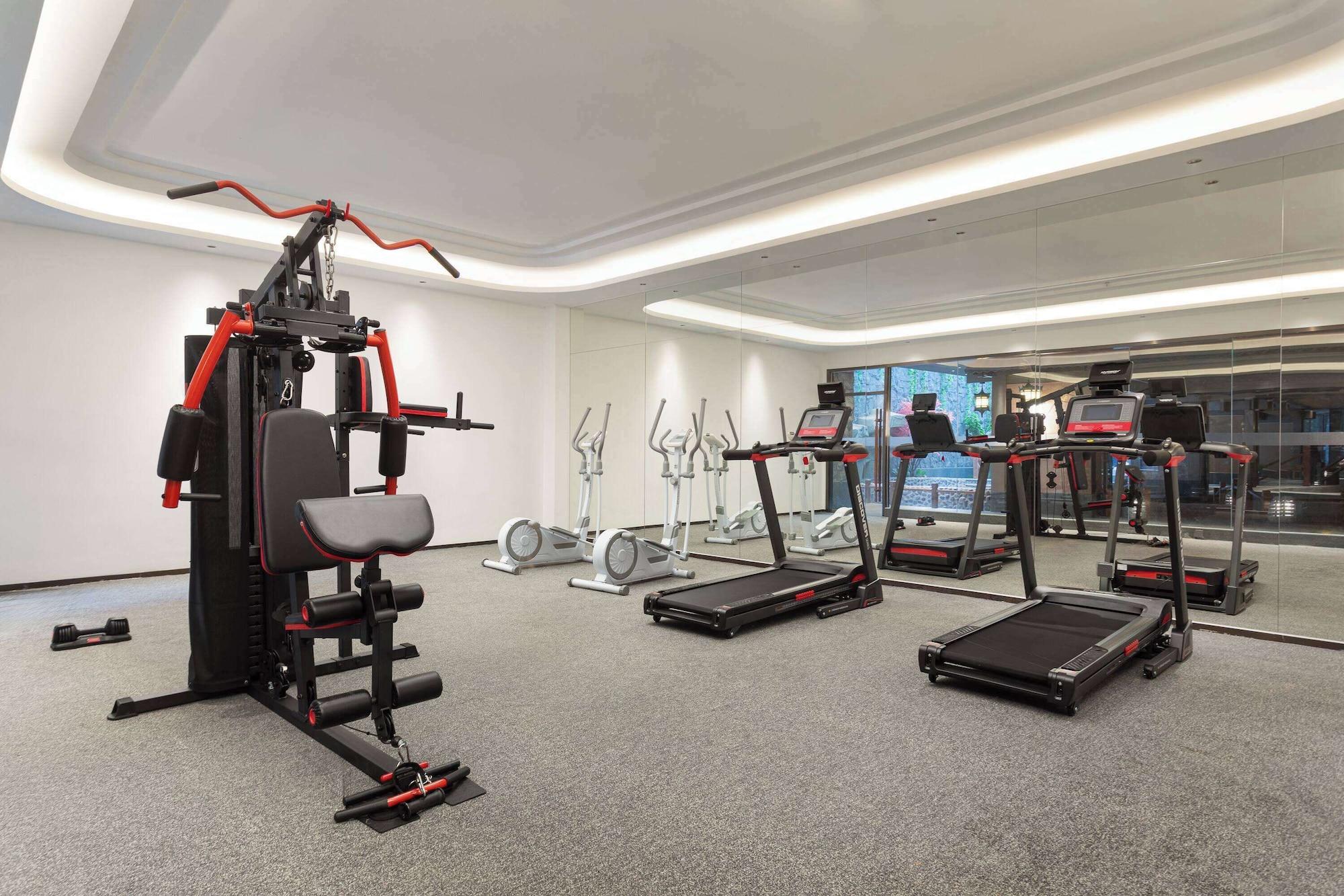 Gimnasio Wingate BY Wyndham Yunfu Xinxing