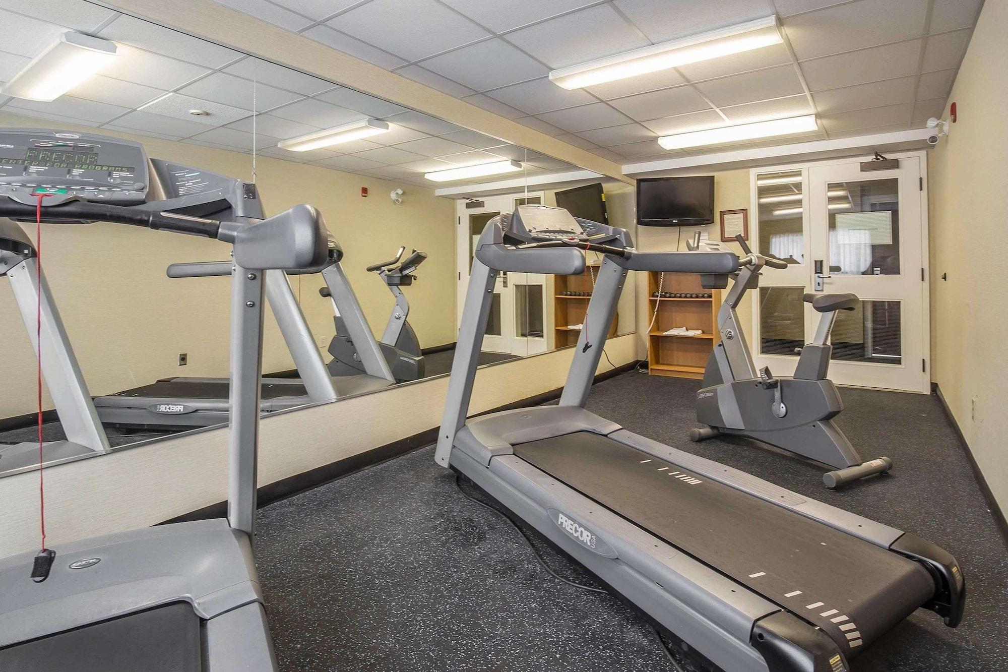 Gimnasio Comfort Inn Pickering