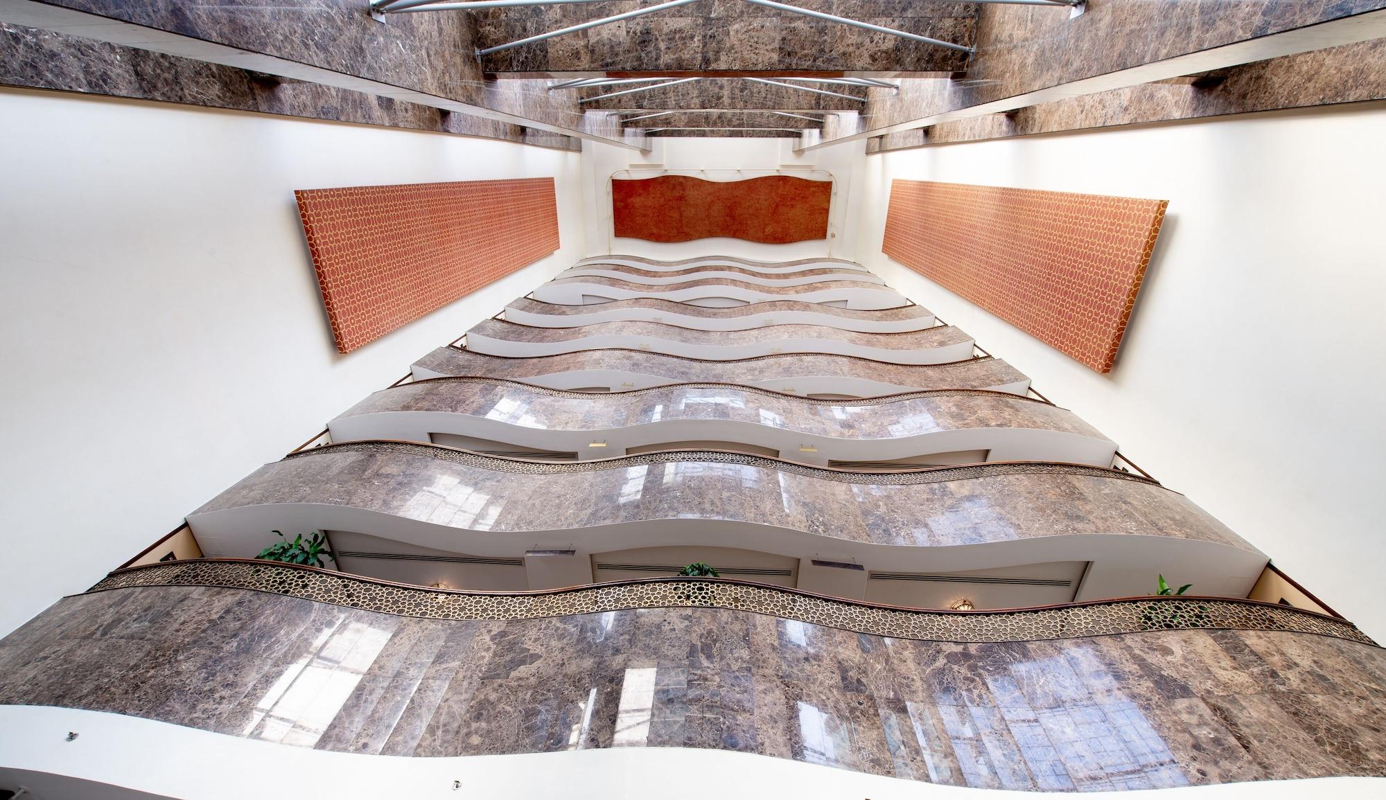 Vista Lobby First Central Hotel Suites