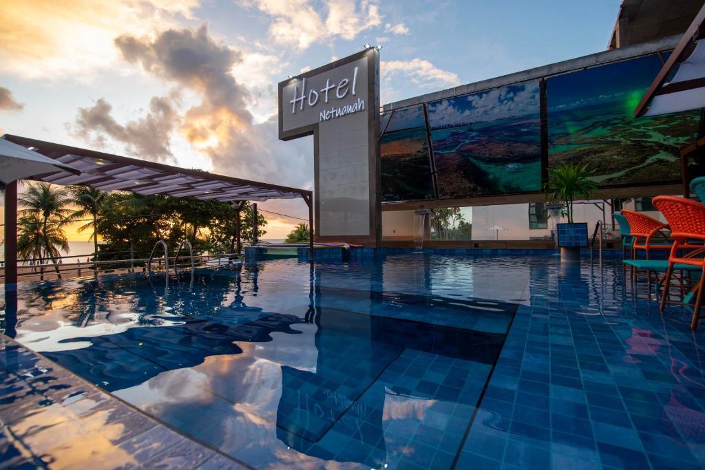 Vista Piscina Netuanah Praia Hotel