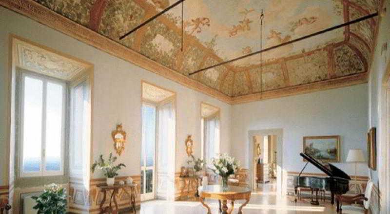 Vista Lobby Park Hotel Villa Grazioli