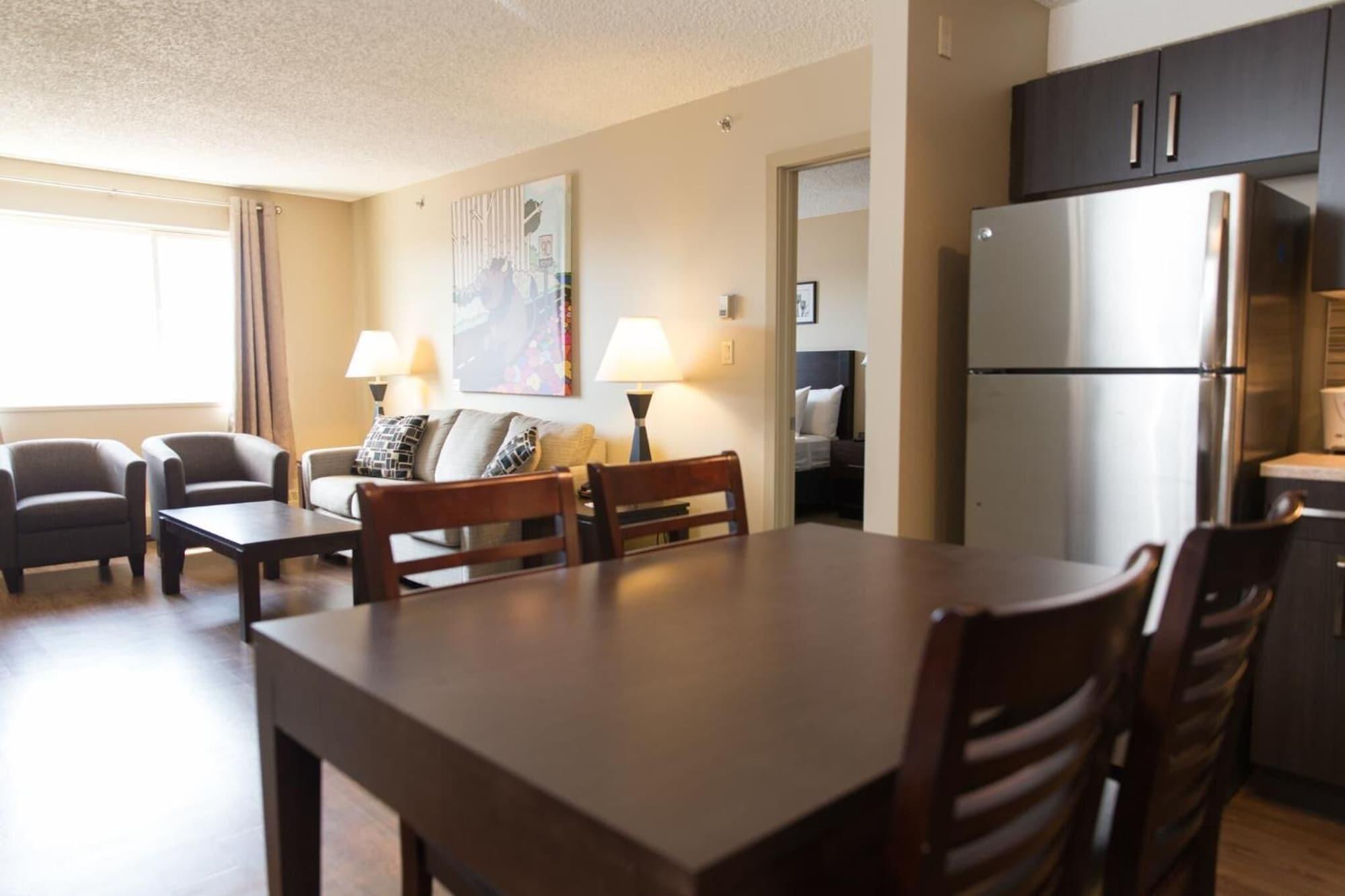 Restaurant Capital Suites Yellowknife