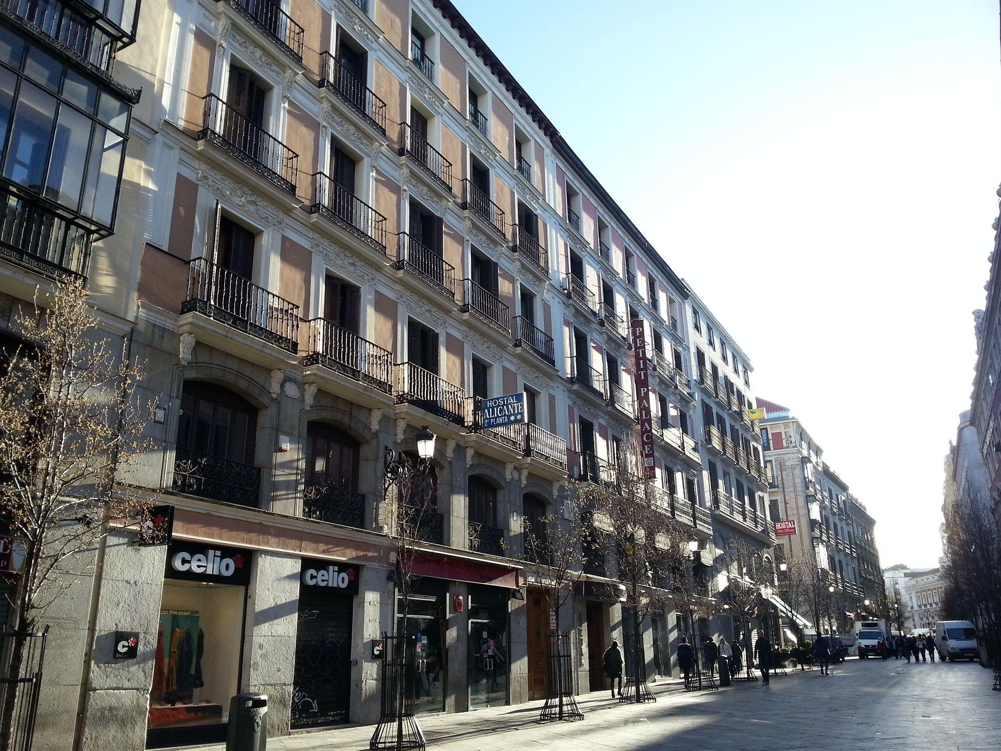 Vista Exterior Hostal Alicante