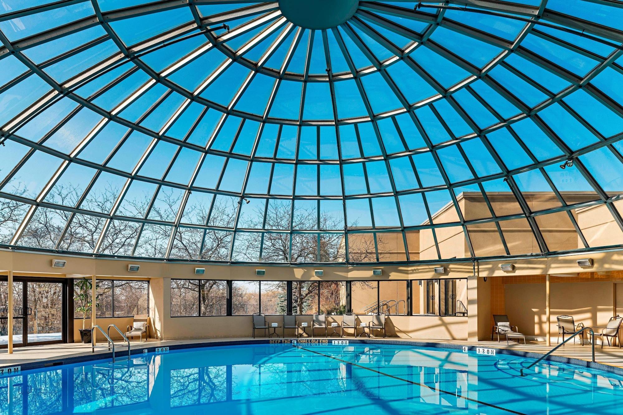 Vista Piscina Sheraton Toronto Airport Hotel & Conference Centre