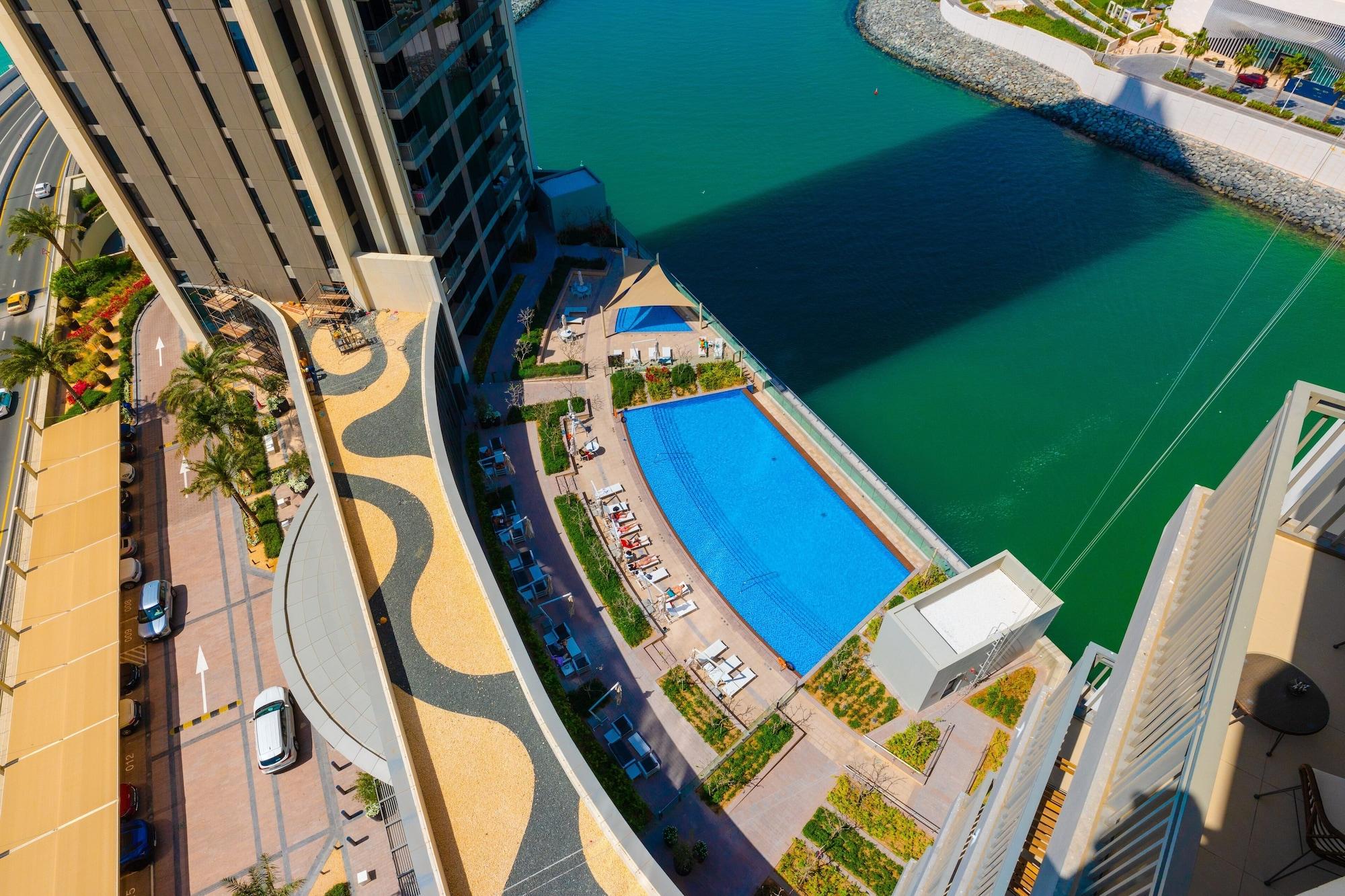 Vista da piscina Eden's Dubai - 52/42 Emaar