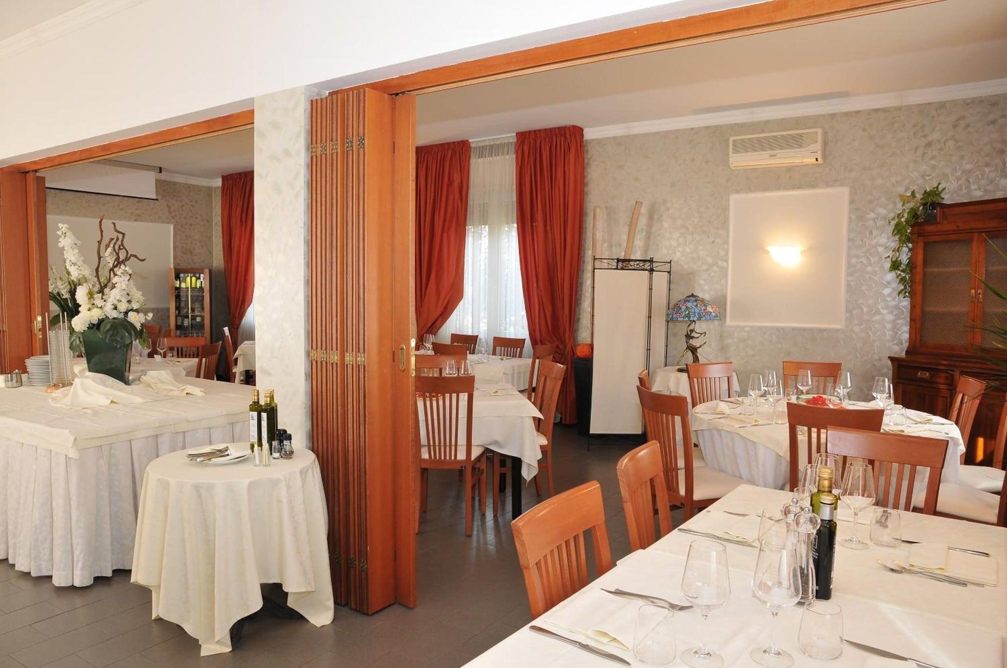 Restaurant Hotel Mini Palace Country House