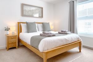 Alquiler Vacacional - Spacious & Private 3 BR Home Steps From the Beach