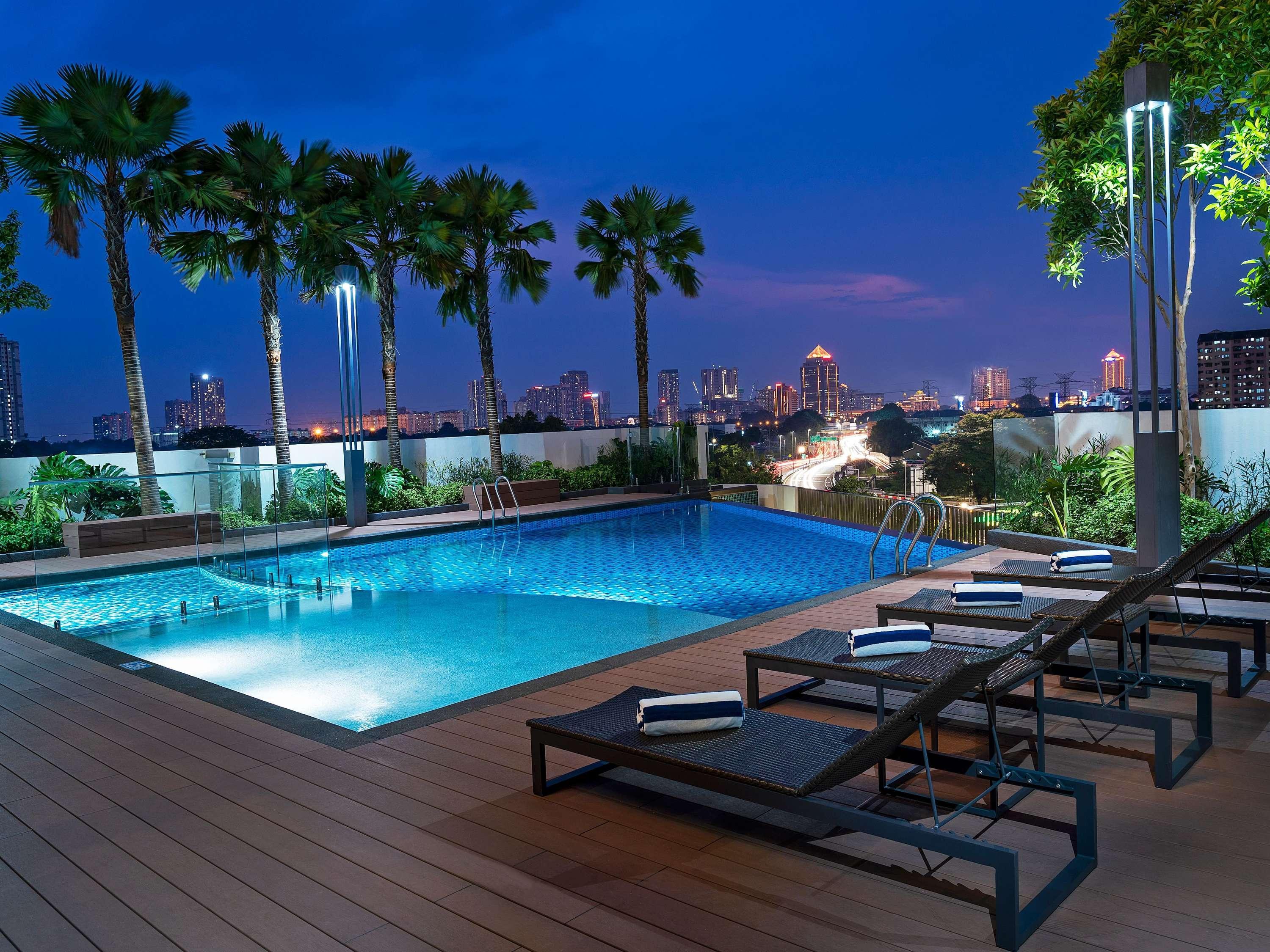 Vista Exterior Ibis PJCC Petaling Jaya