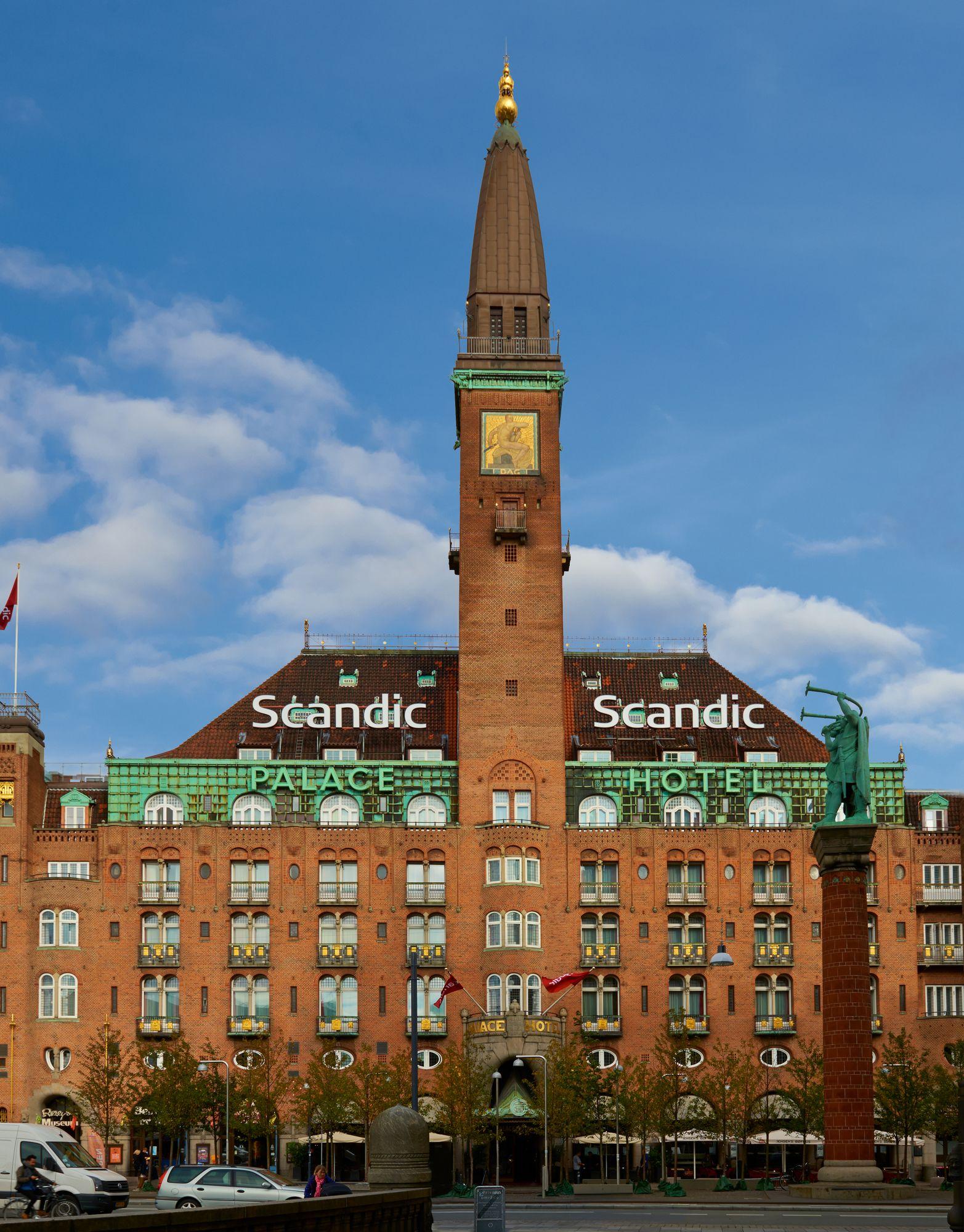 Variados (as) Scandic Palace Hotel