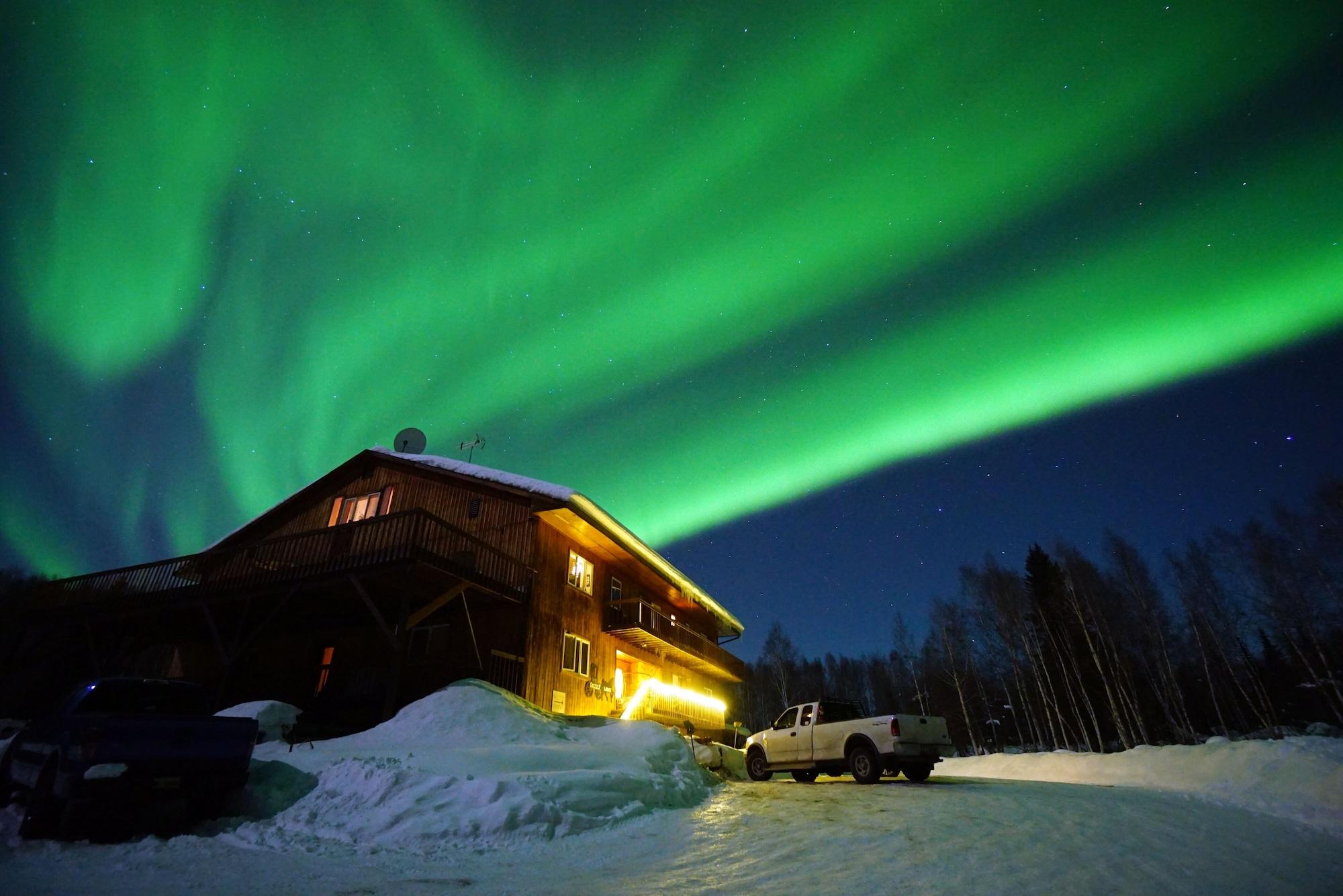 Varios Alaska Grizzly Lodge