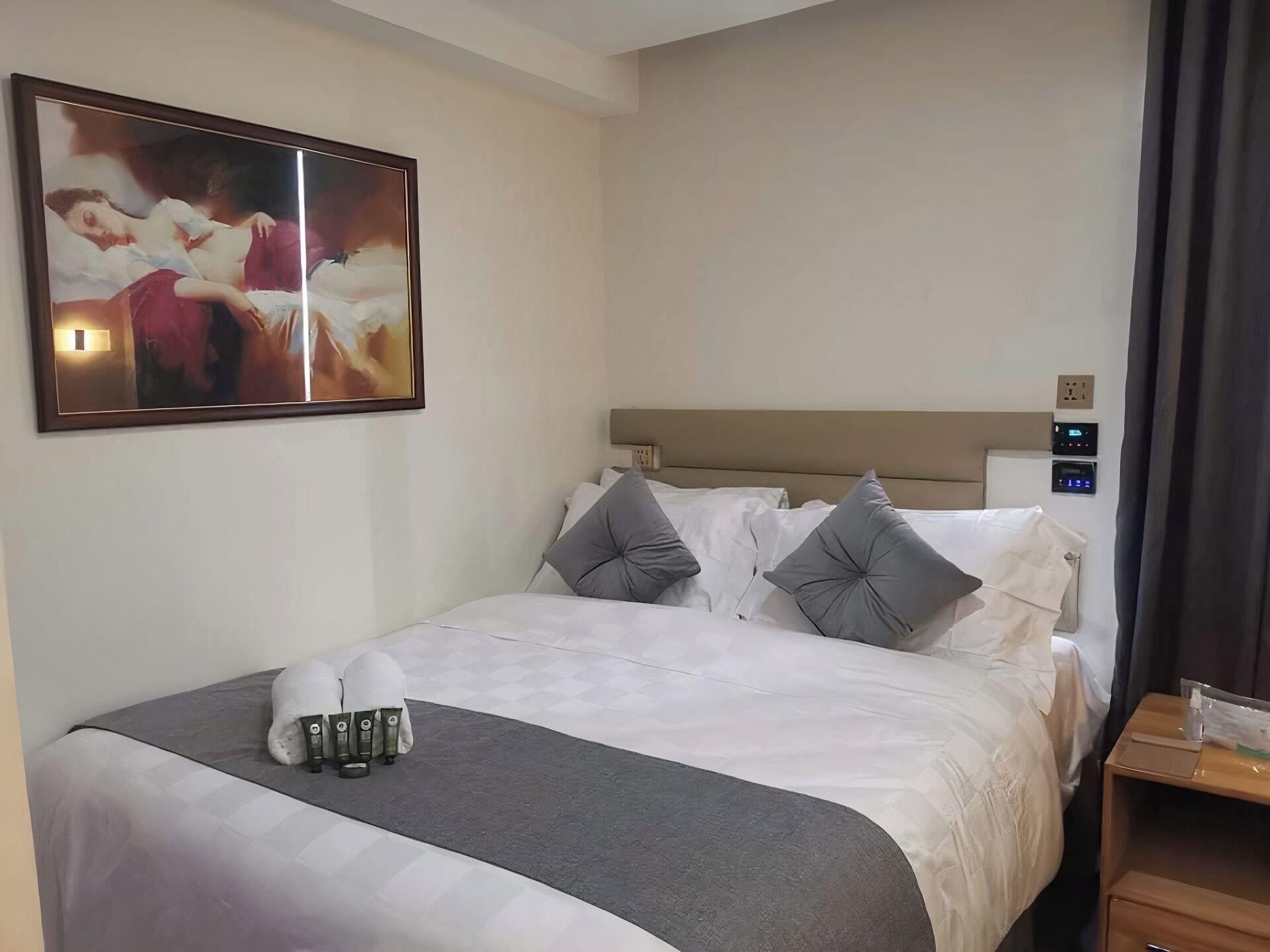 Set de Habitación SEMPRE PREMIER INN MACTAN AIRPORT HOTEL