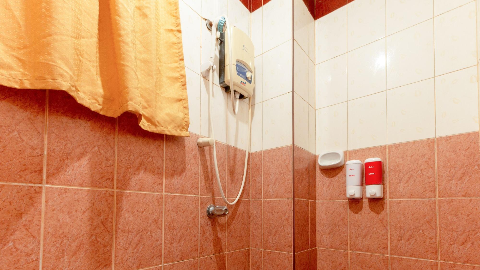 Equipamiento de Habitación RedDoorz @ Paterno Street Tacloban