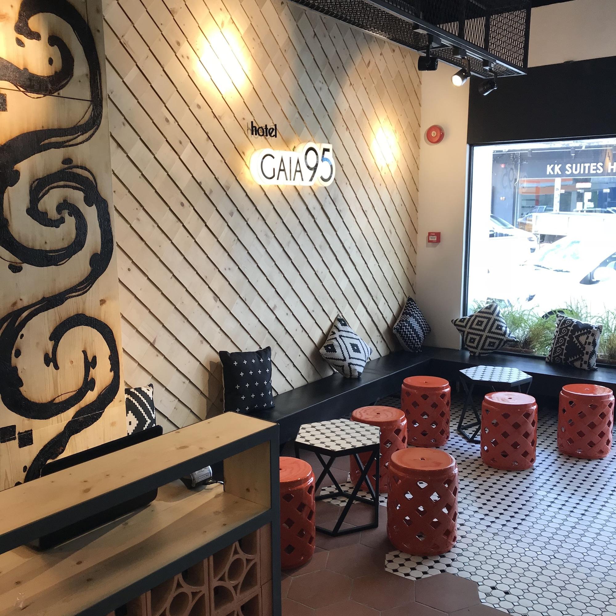 Varios Hotel Gaia 95