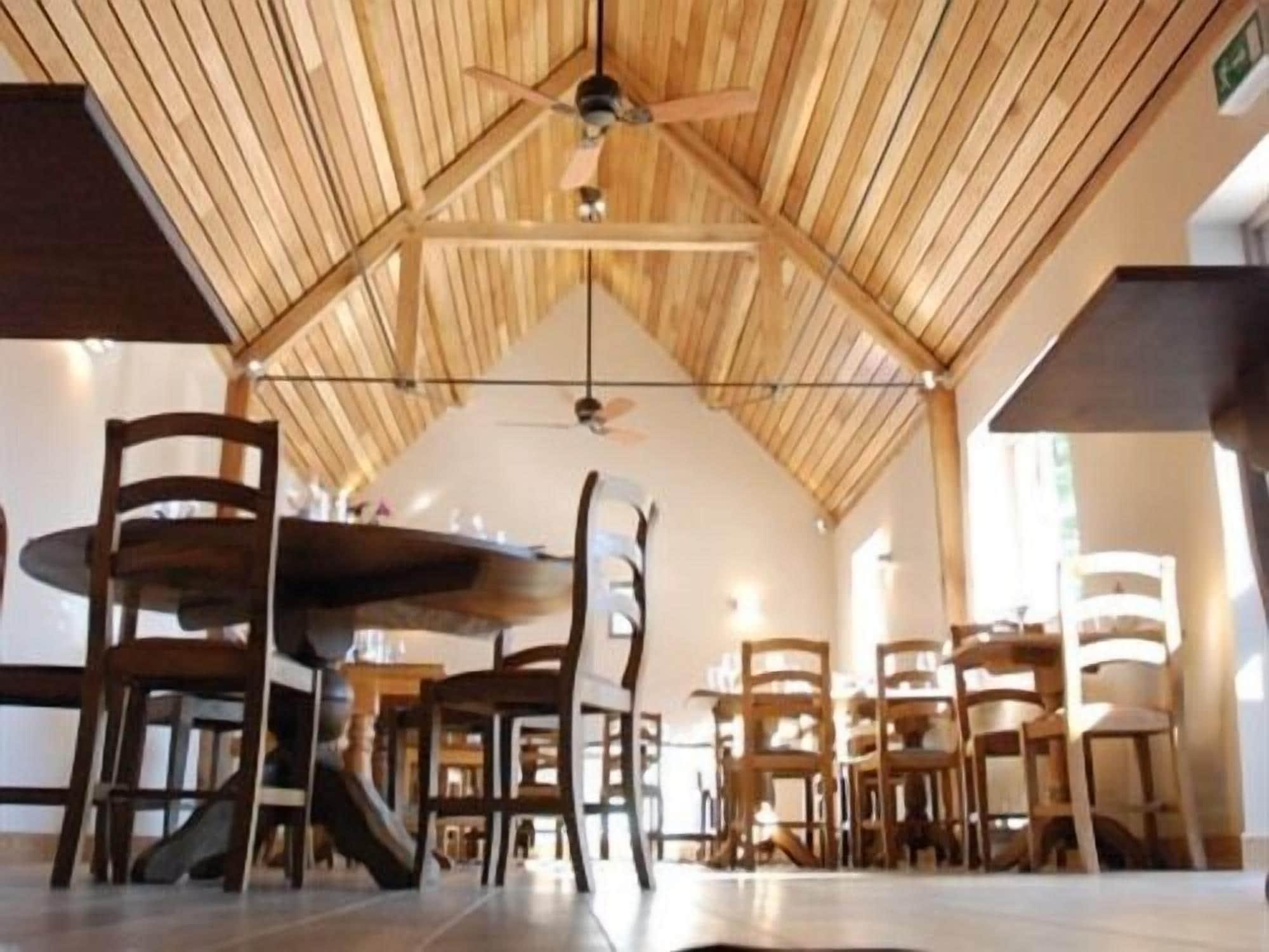 Restaurant The Black Bull Inn