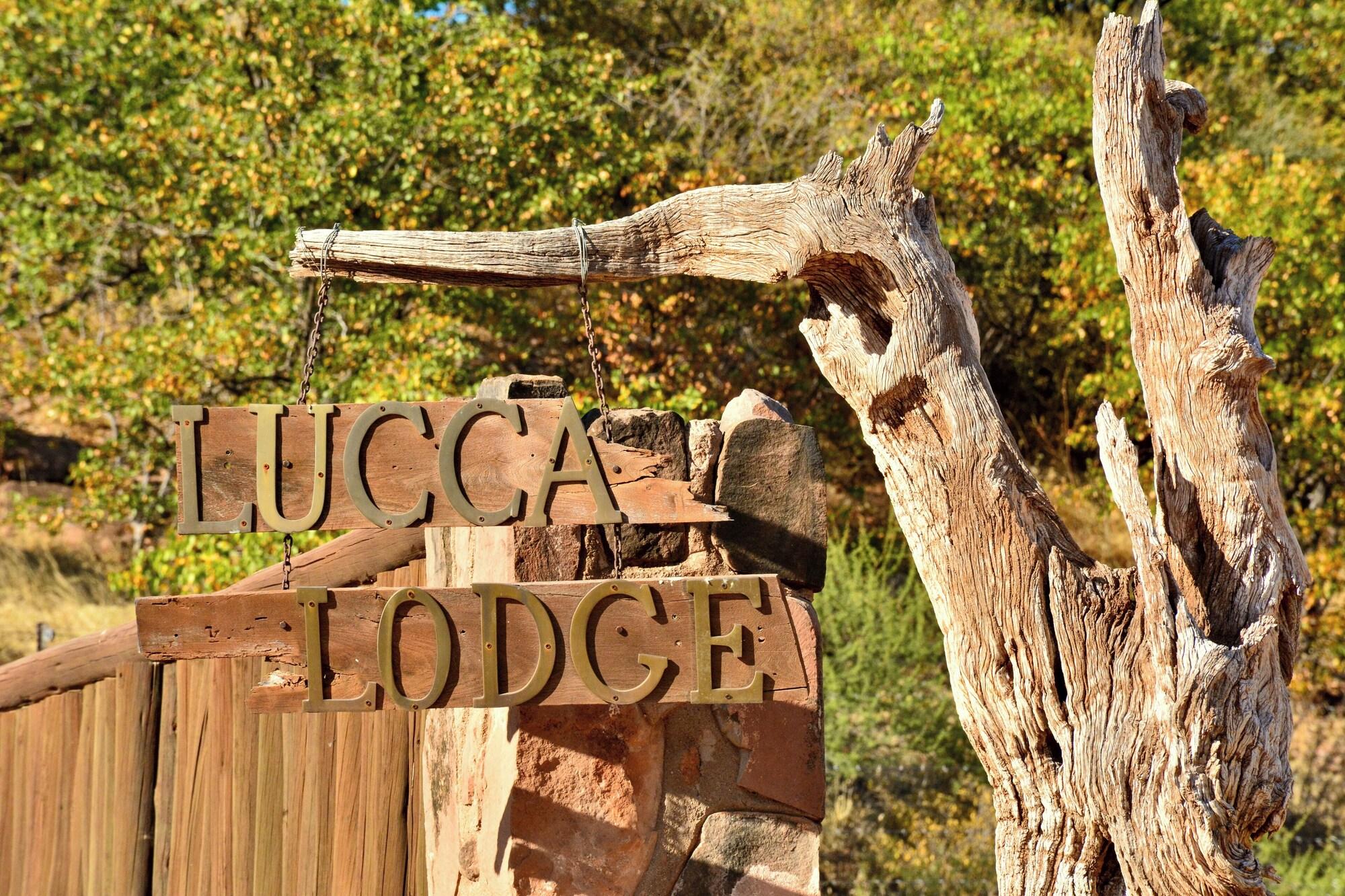 Varios Lucca Lodge