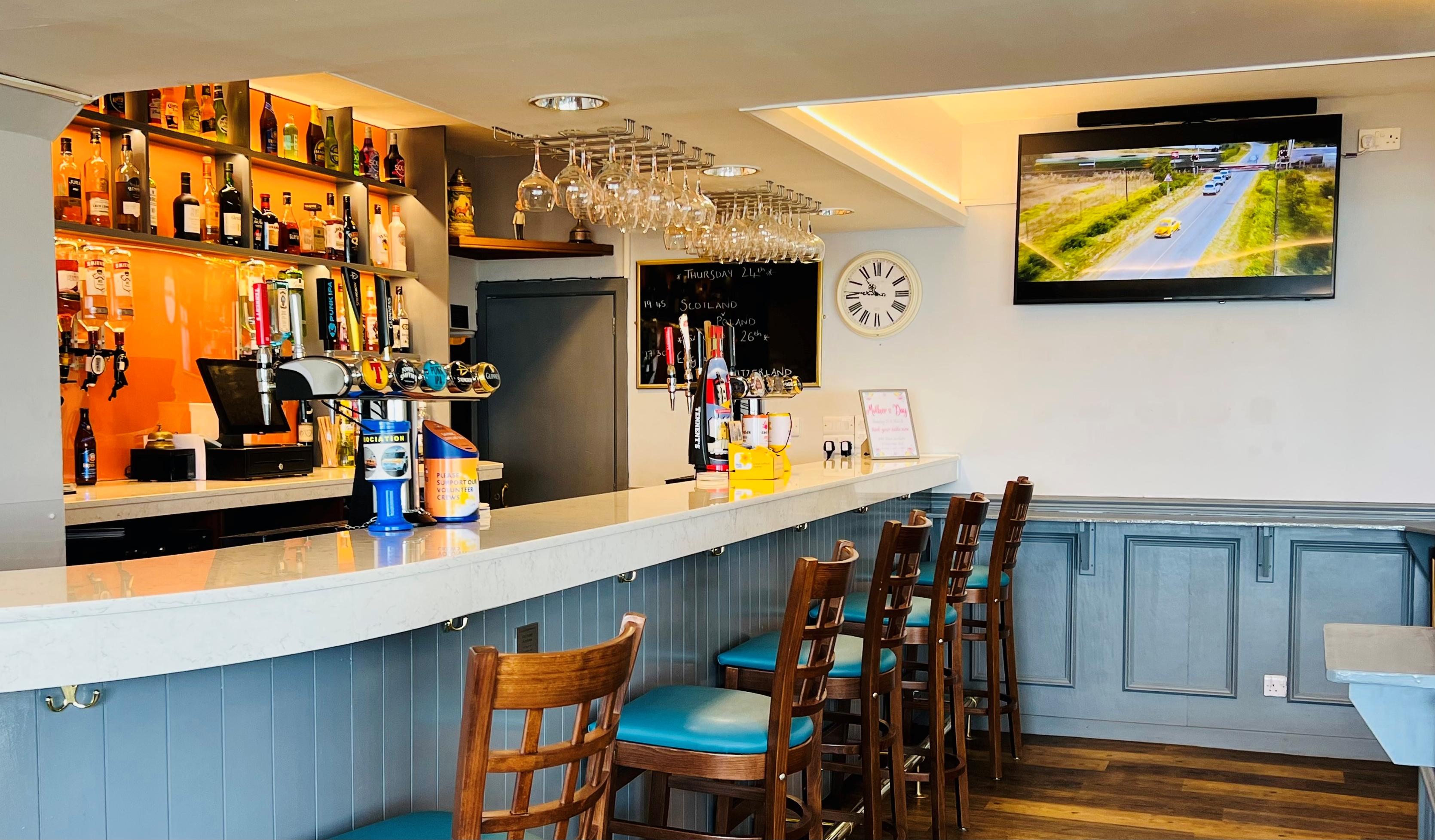 Bar/Salón Cove Bay Hotel