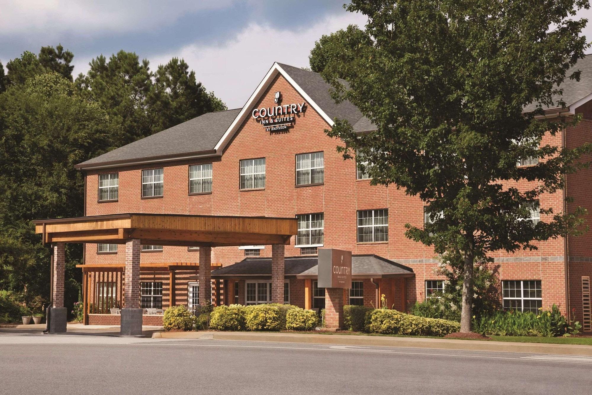 Vista Exterior Country Inn & Suites by Radisson, Newnan, GA